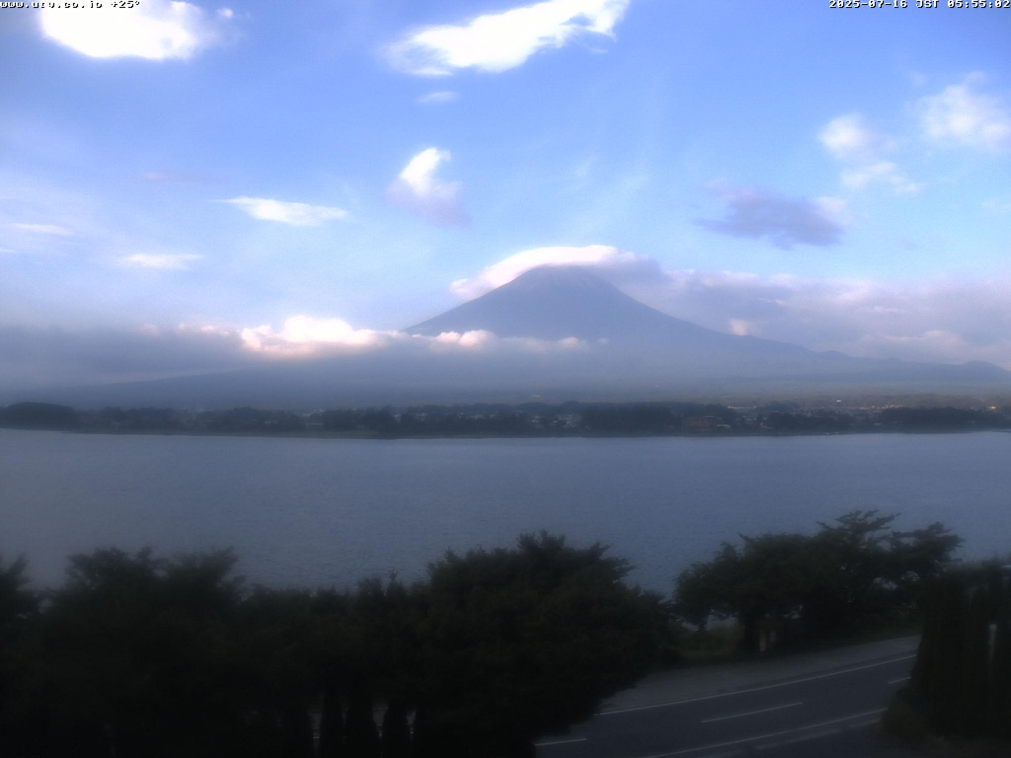 河口湖ライブカメラ
