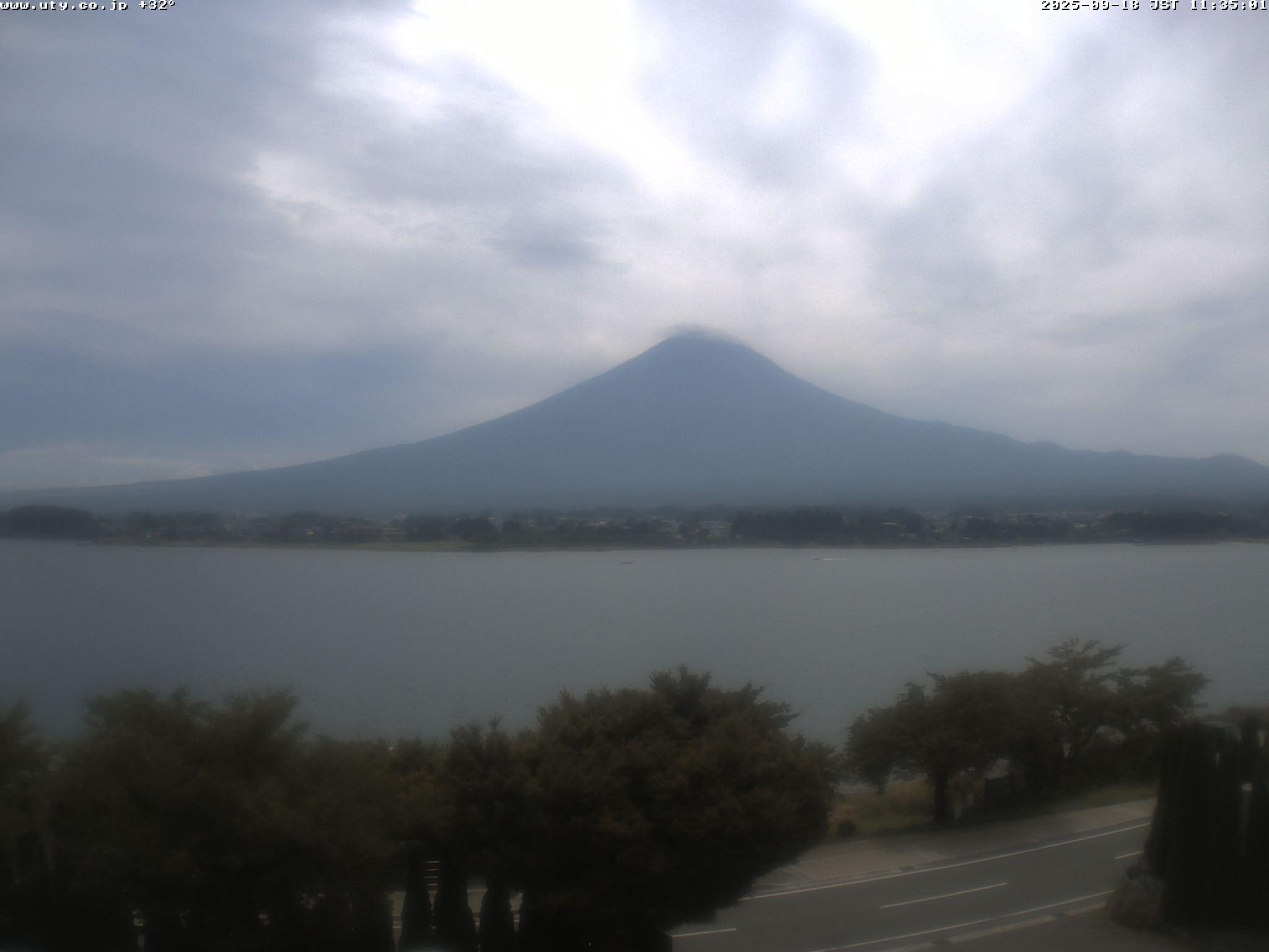 河口湖ライブカメラ