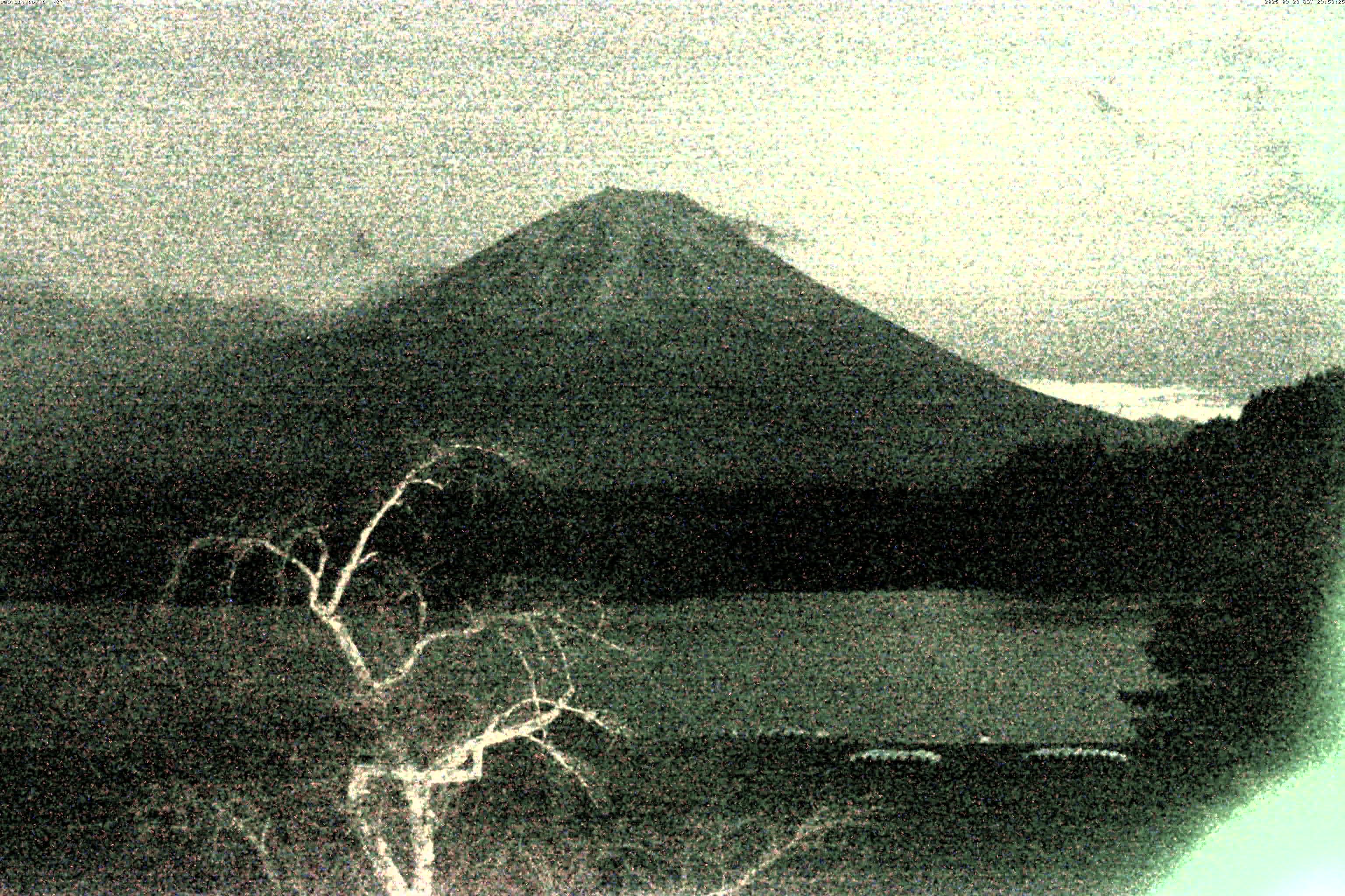 精進湖ライブカメラ
