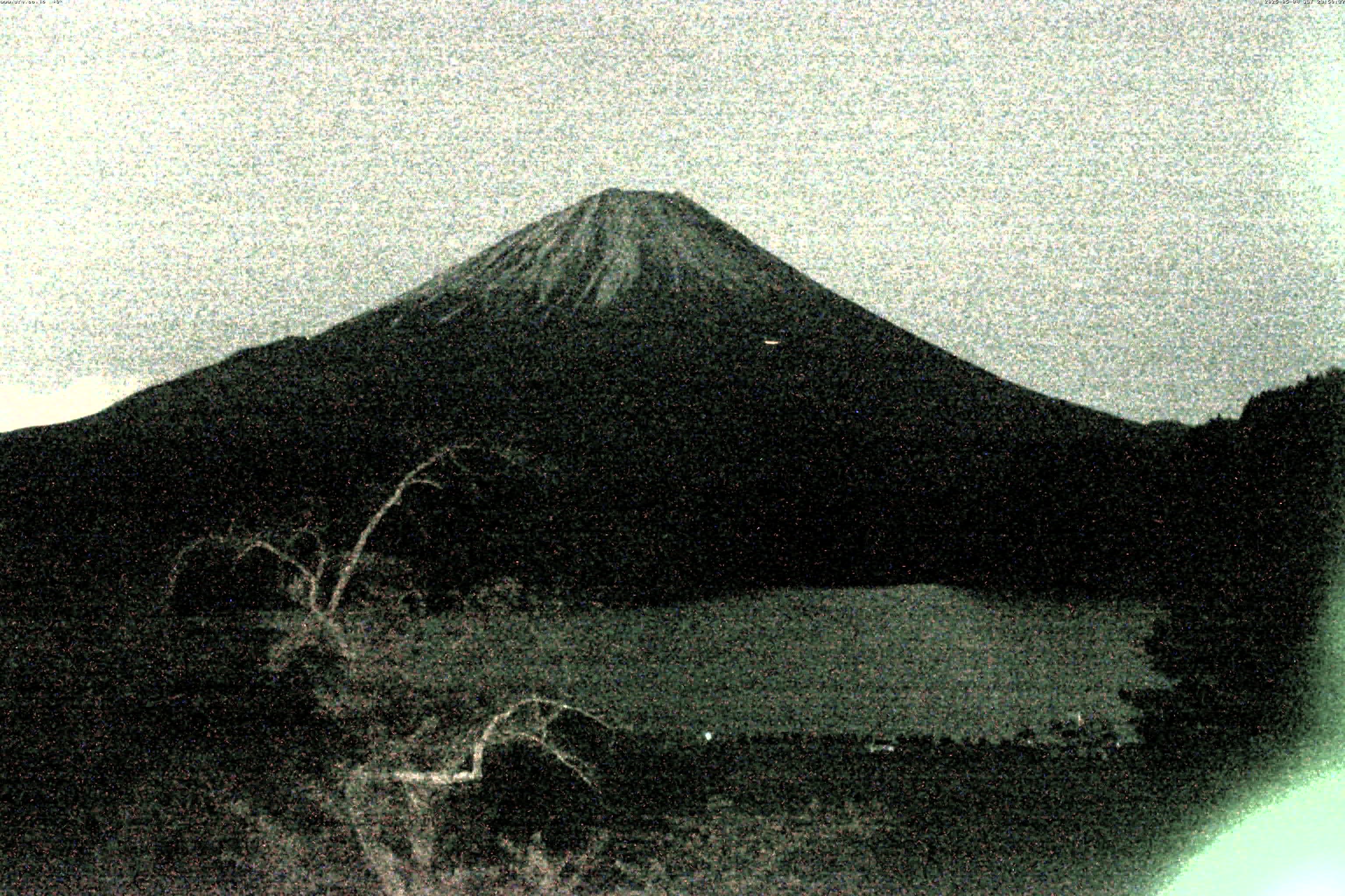 精進湖ライブカメラ