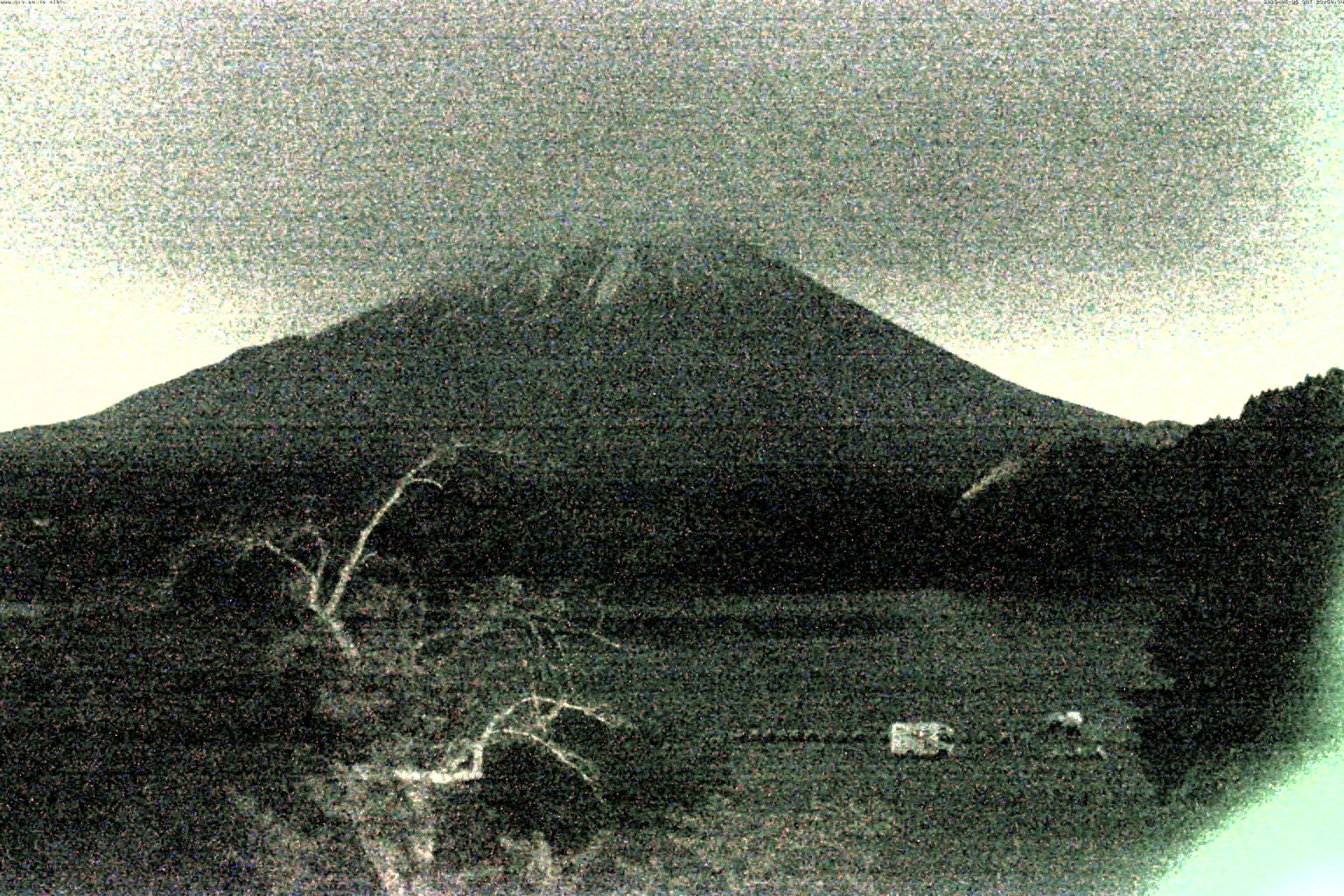 精進湖ライブカメラ