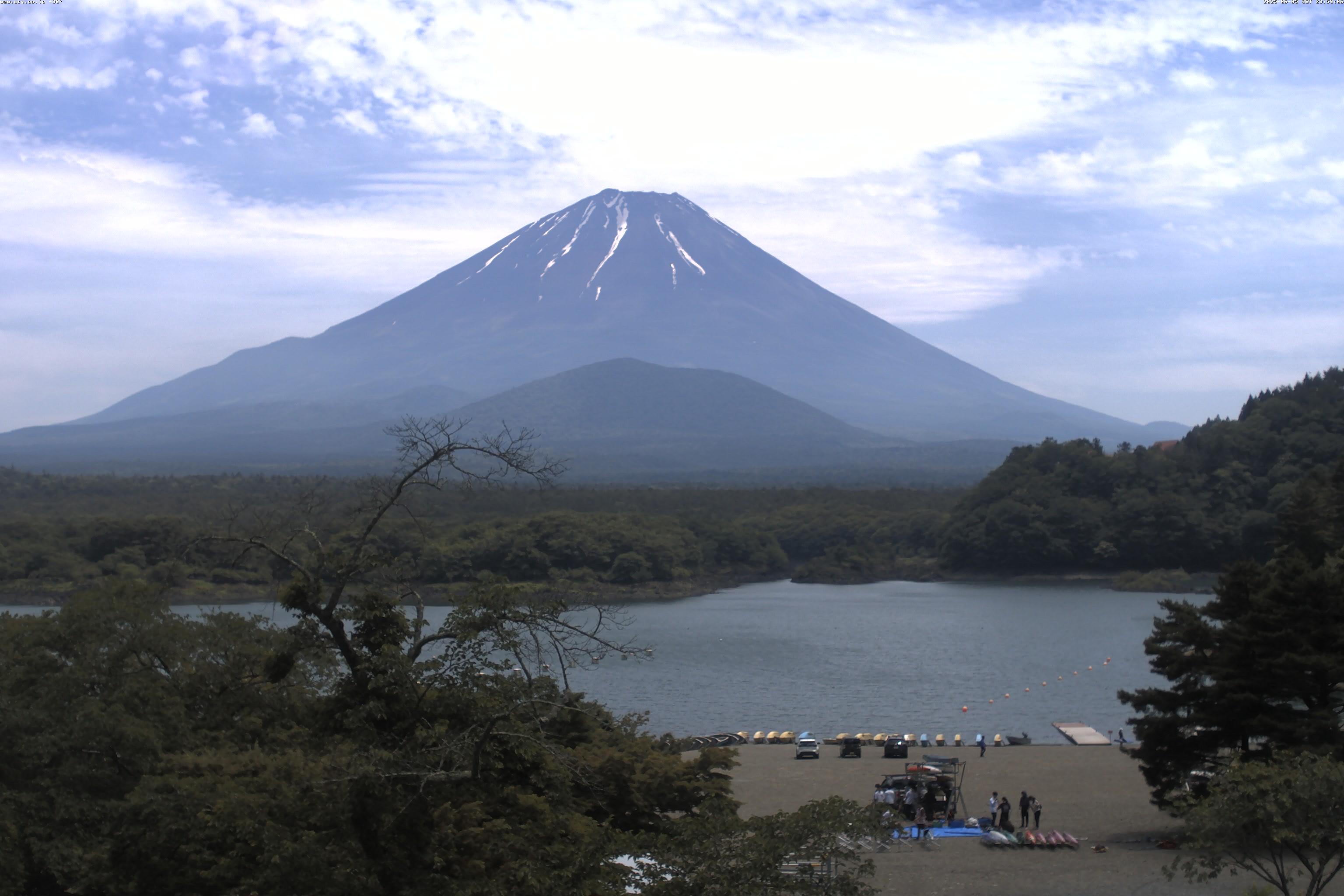 精進湖ライブカメラ