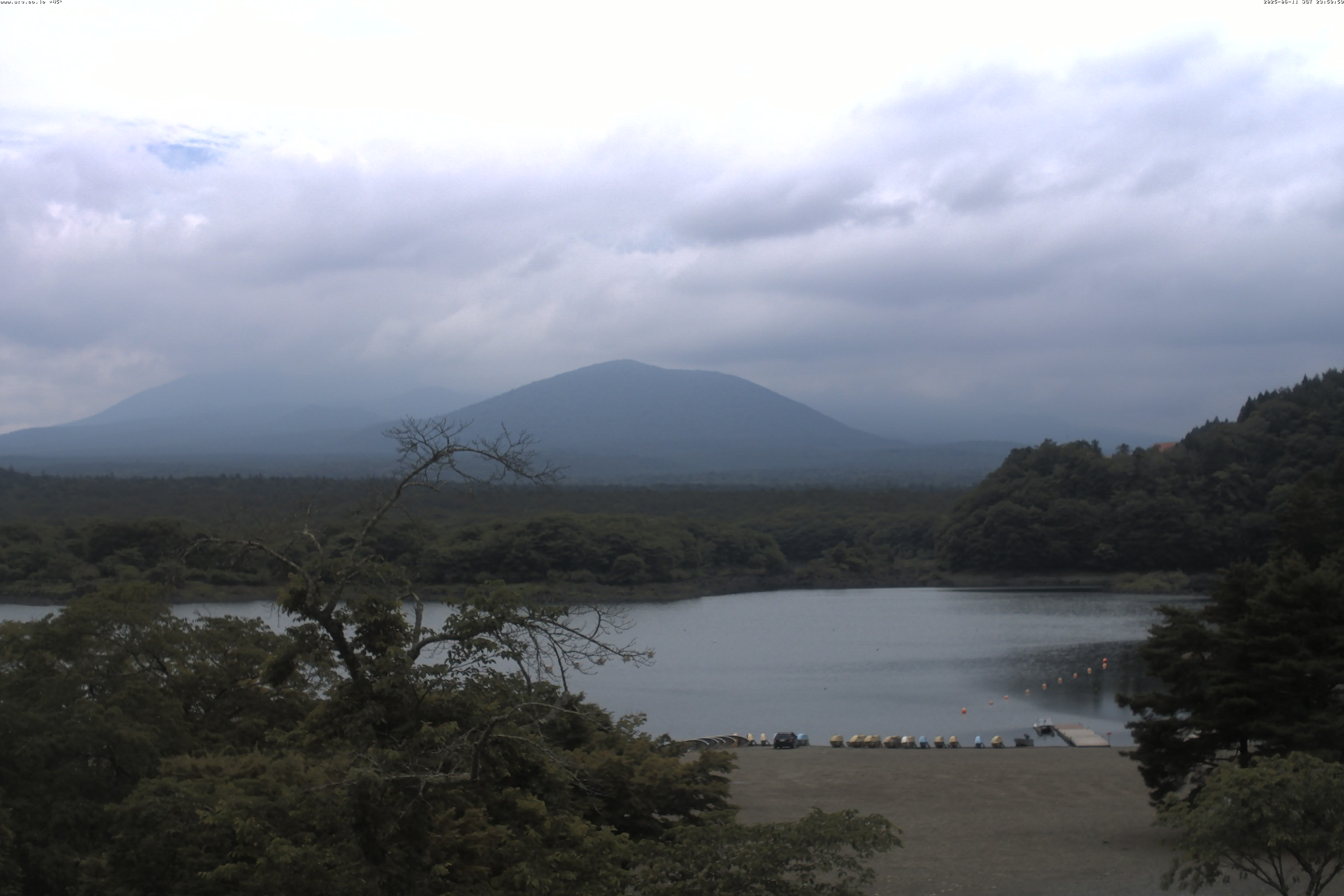 精進湖ライブカメラ