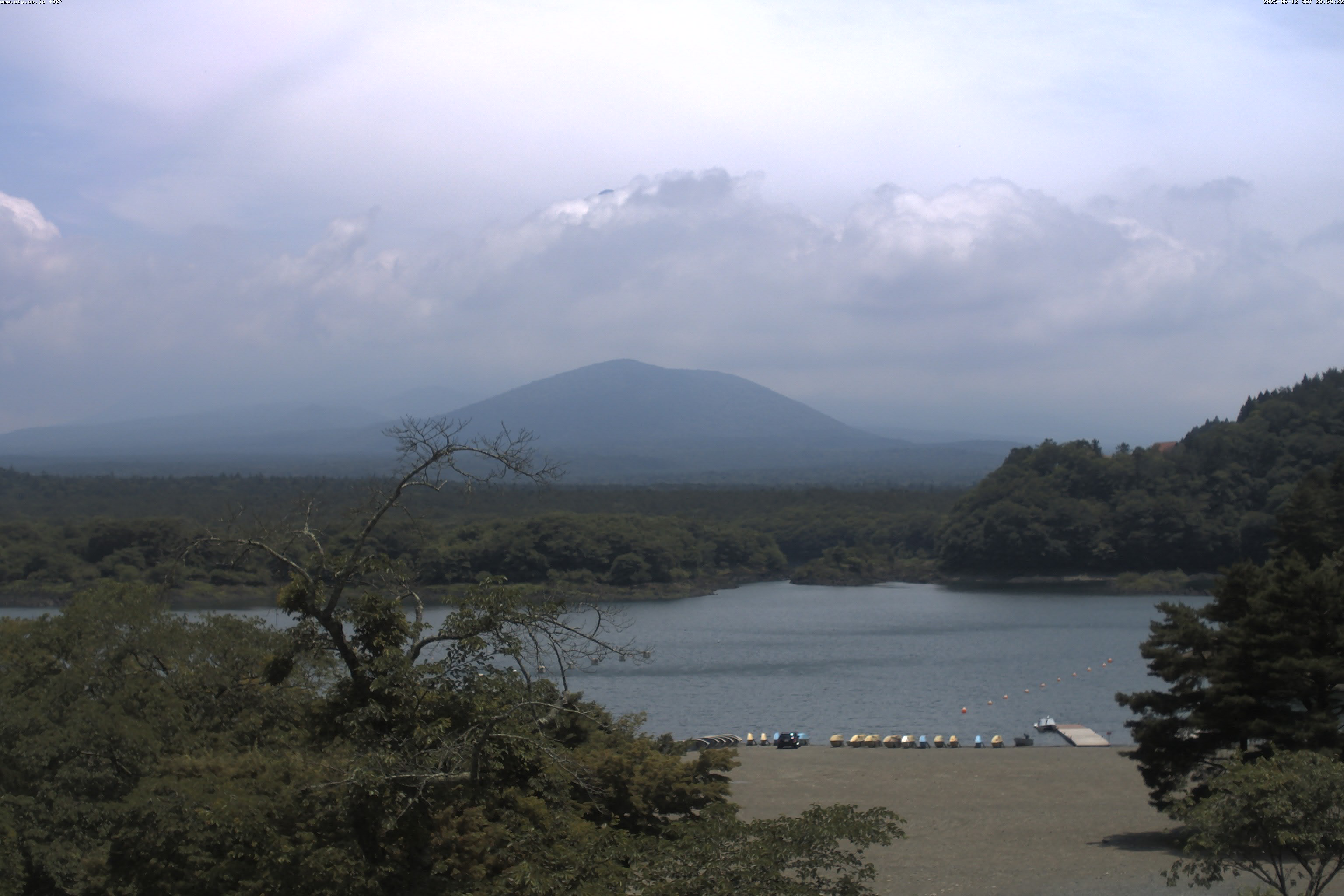 精進湖ライブカメラ