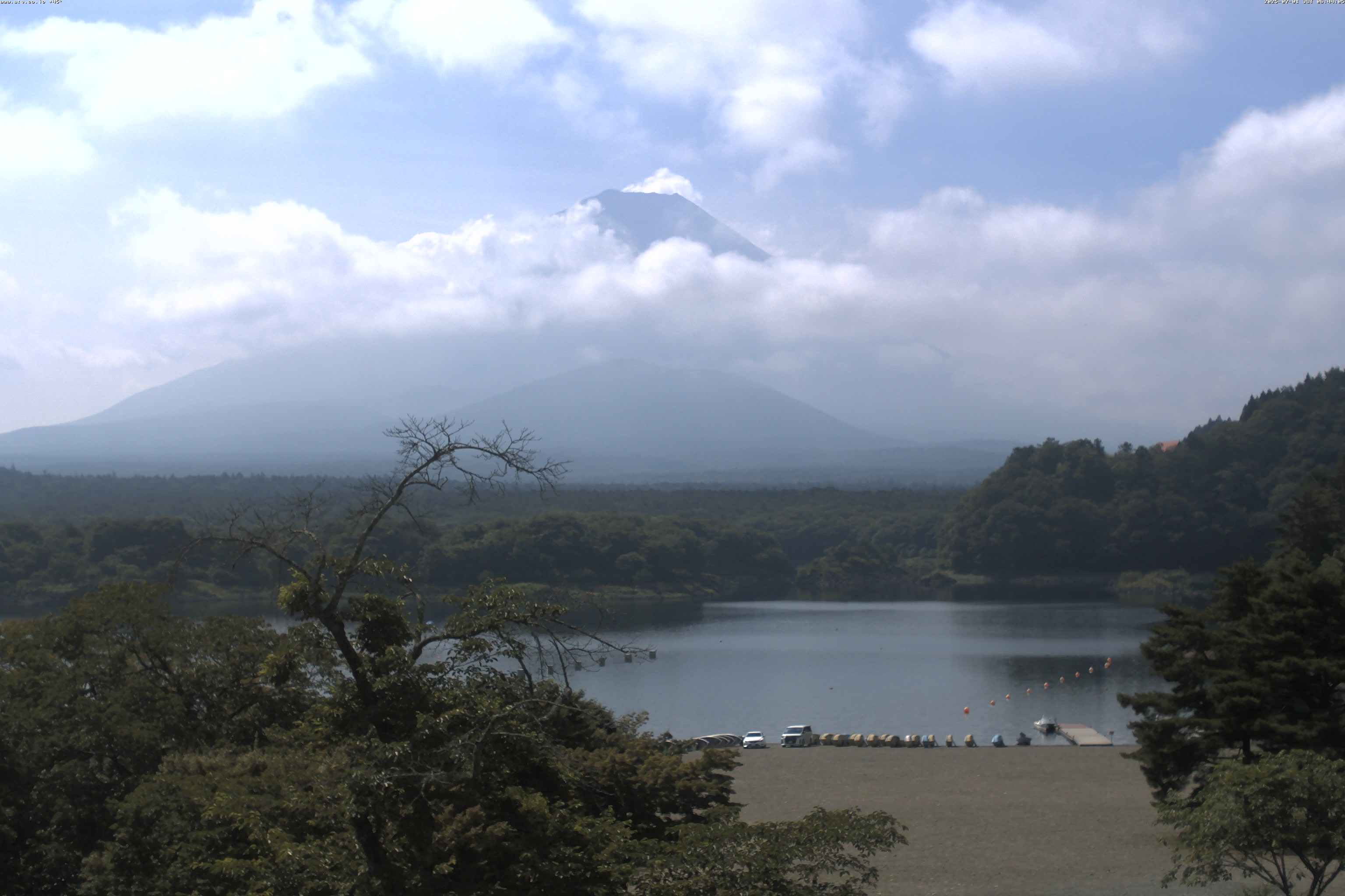 精進湖ライブカメラ