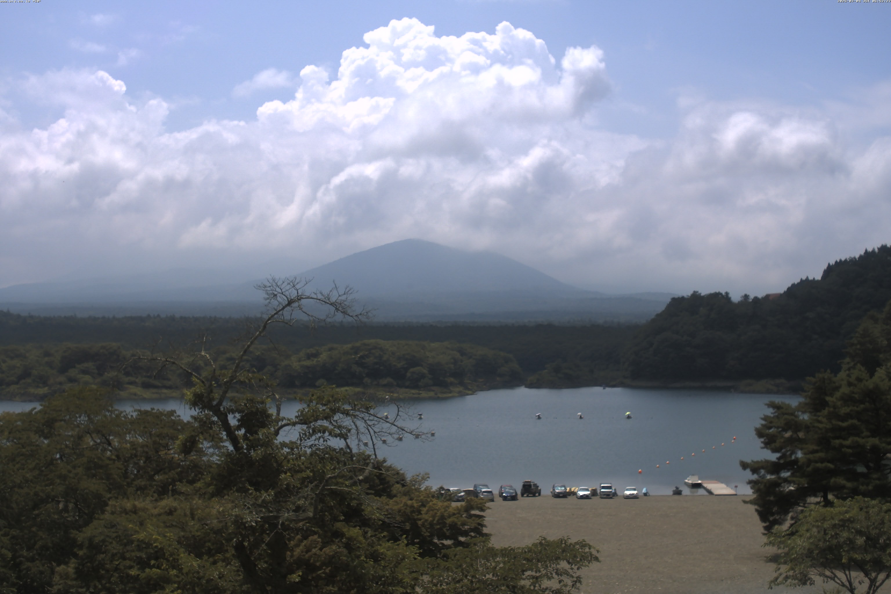 精進湖ライブカメラ