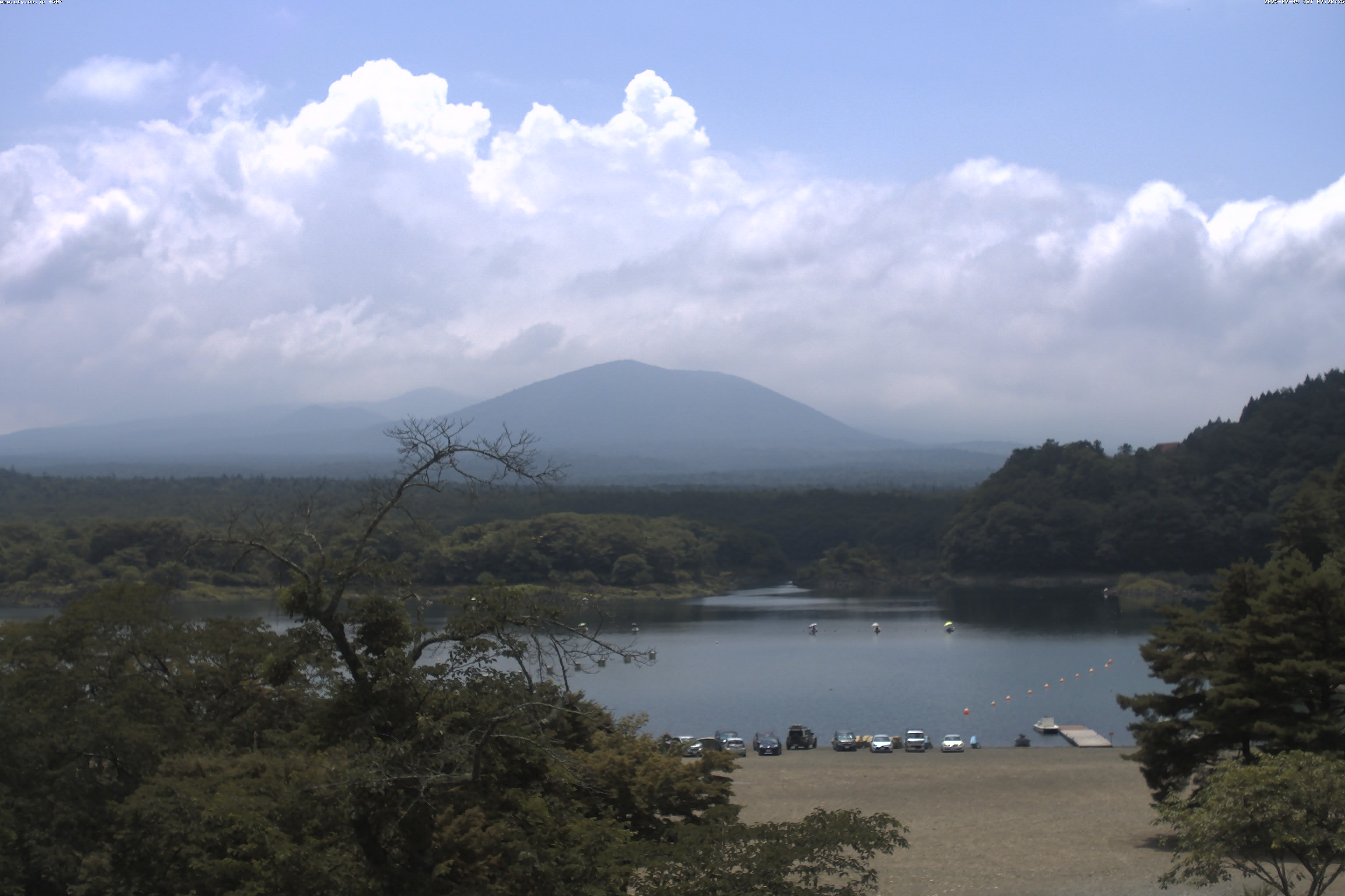 精進湖ライブカメラ