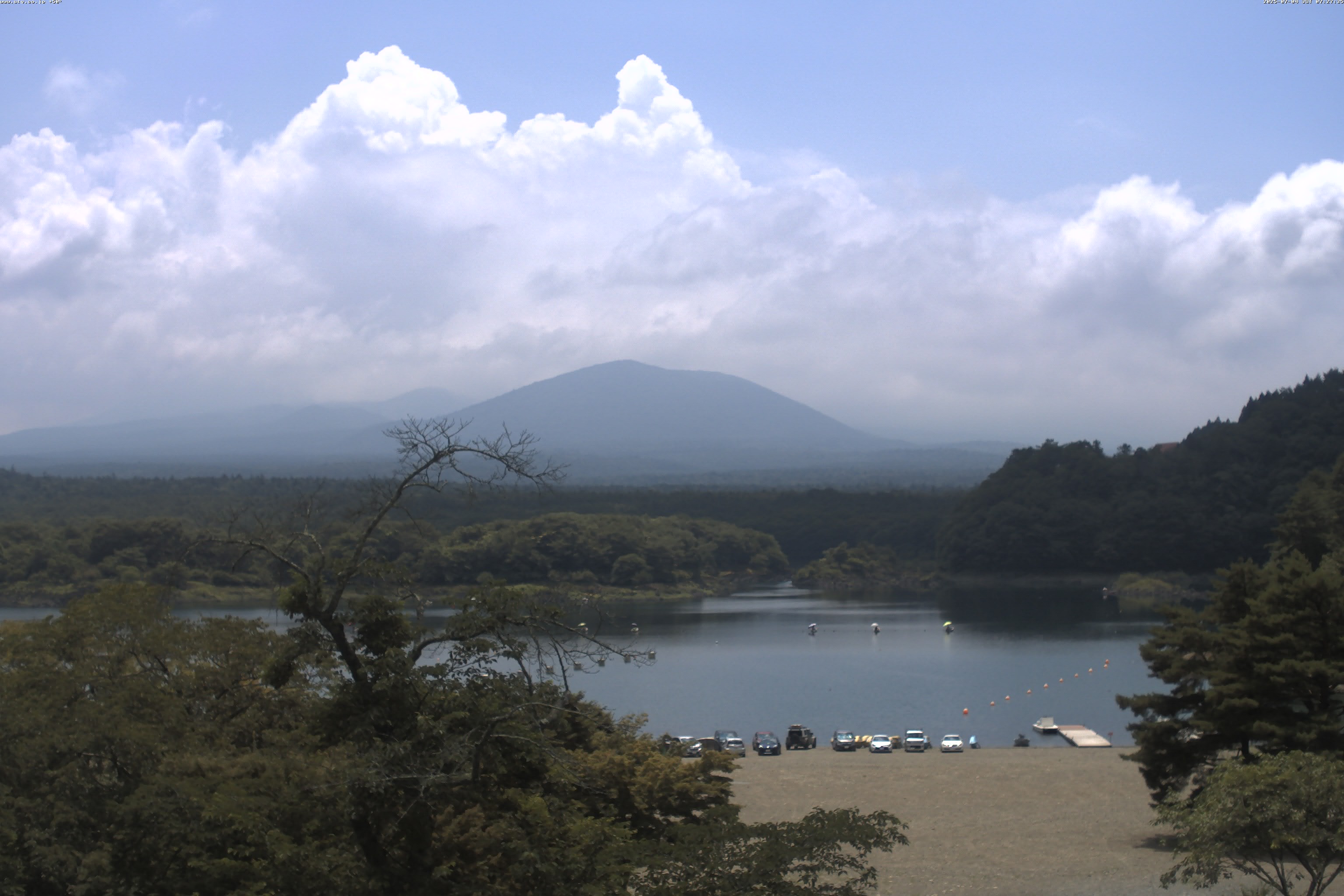 精進湖ライブカメラ