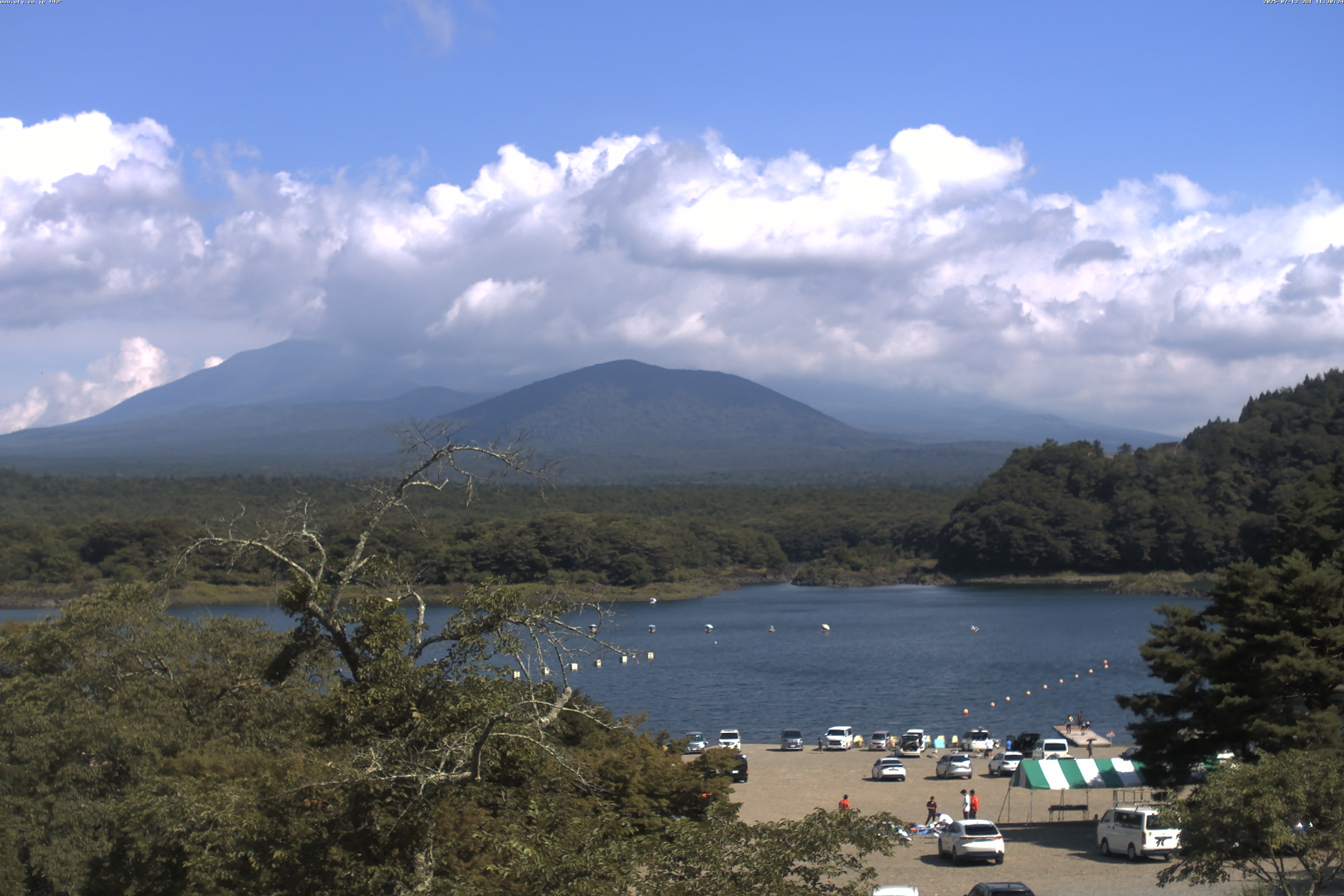 精進湖ライブカメラ