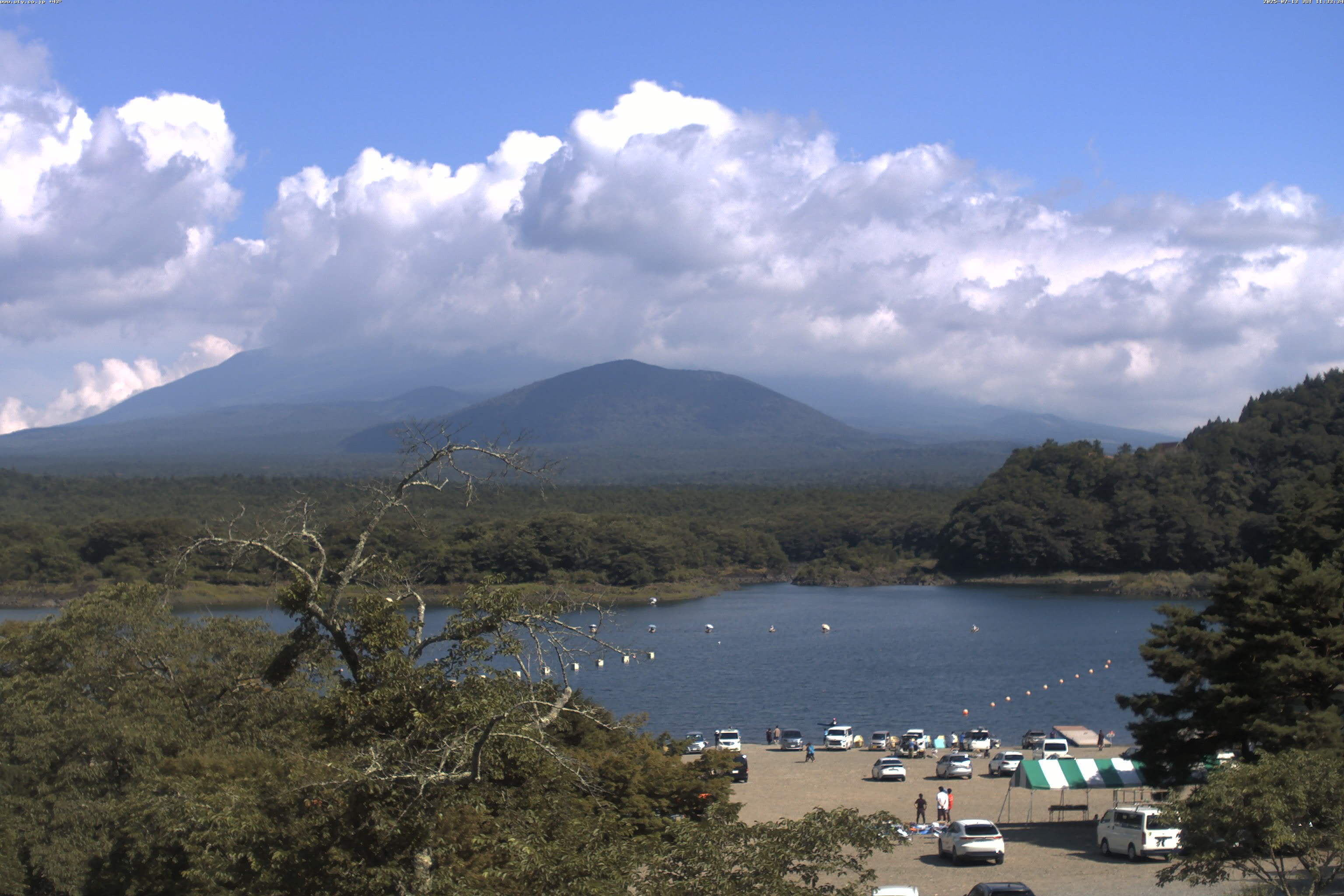 精進湖ライブカメラ