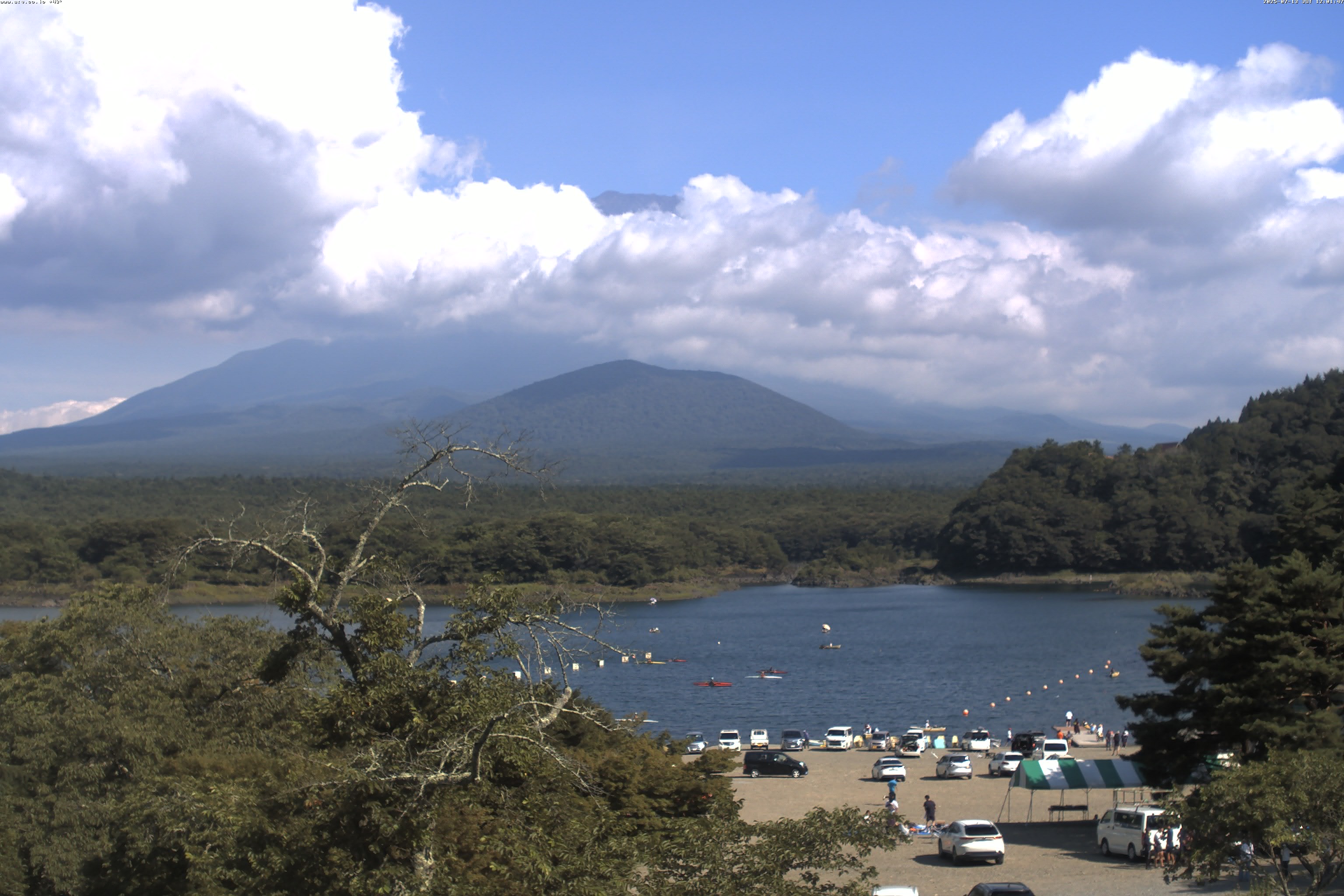 精進湖ライブカメラ