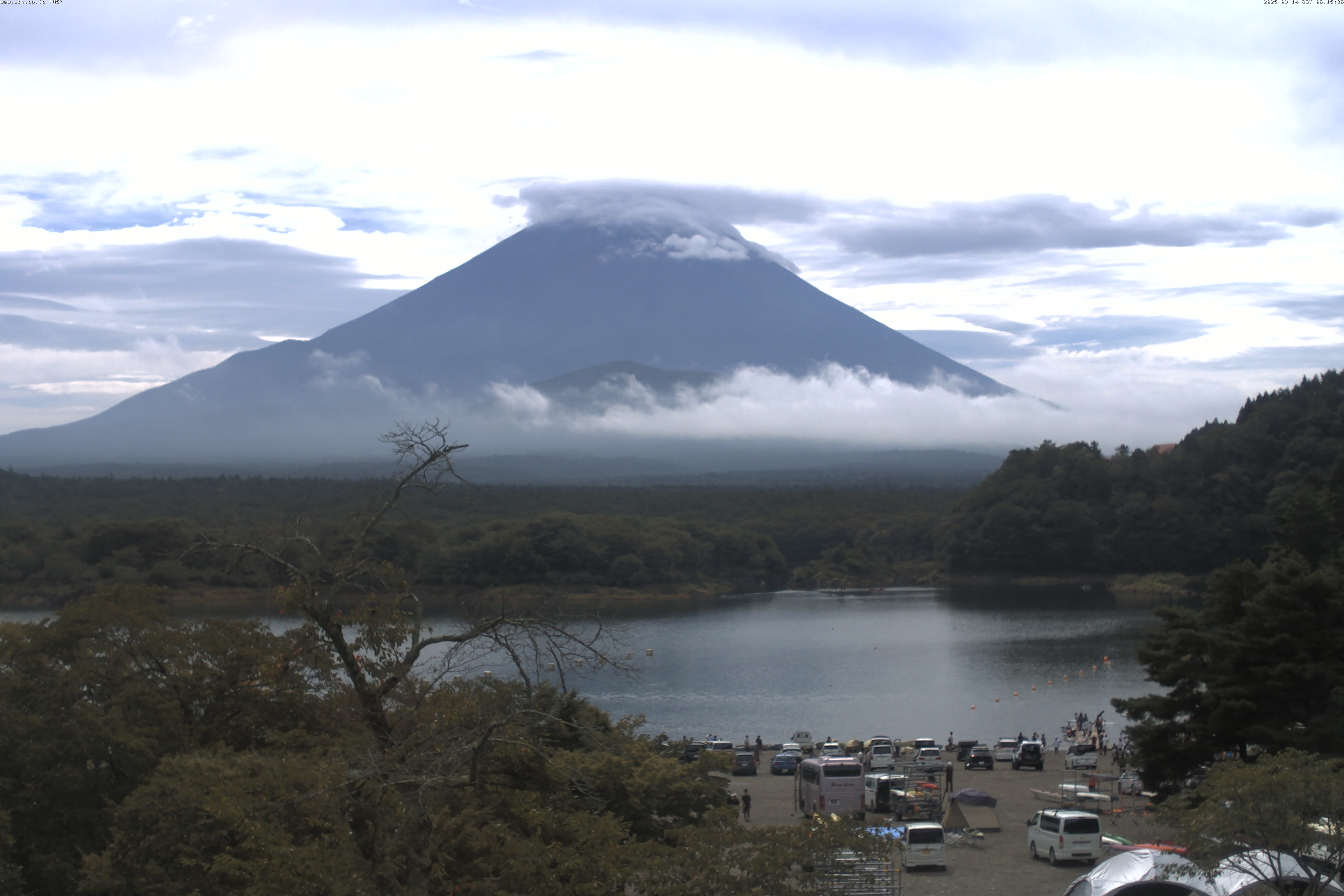 精進湖ライブカメラ