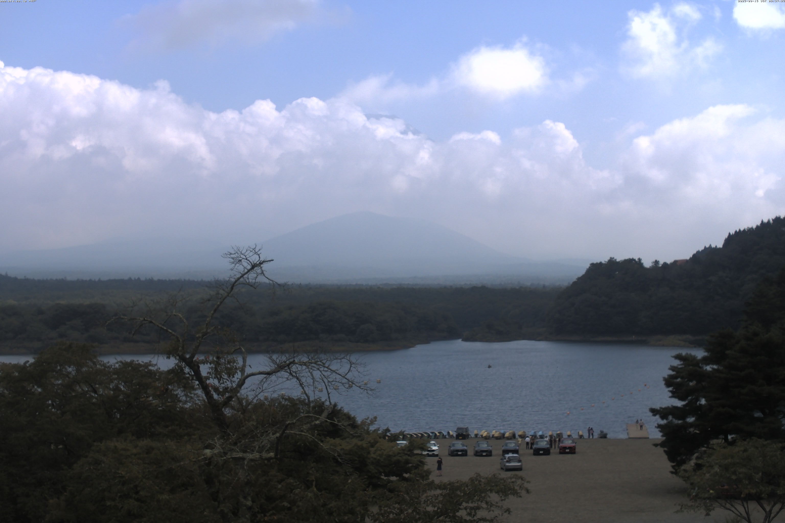 精進湖ライブカメラ