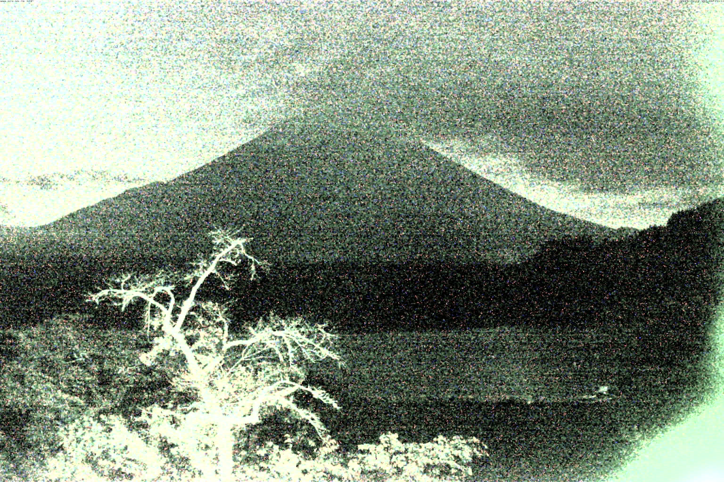 精進湖ライブカメラ