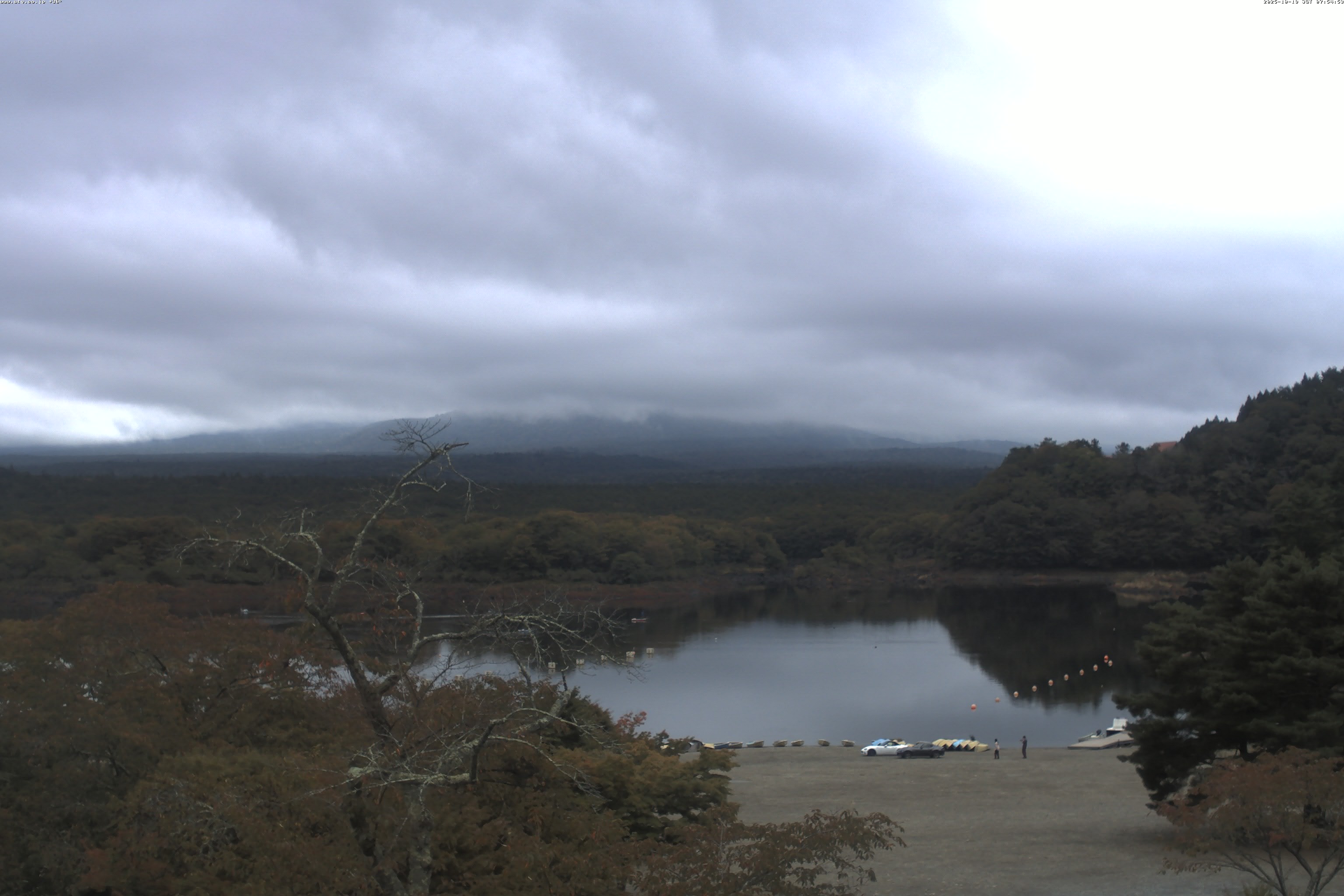 精進湖ライブカメラ