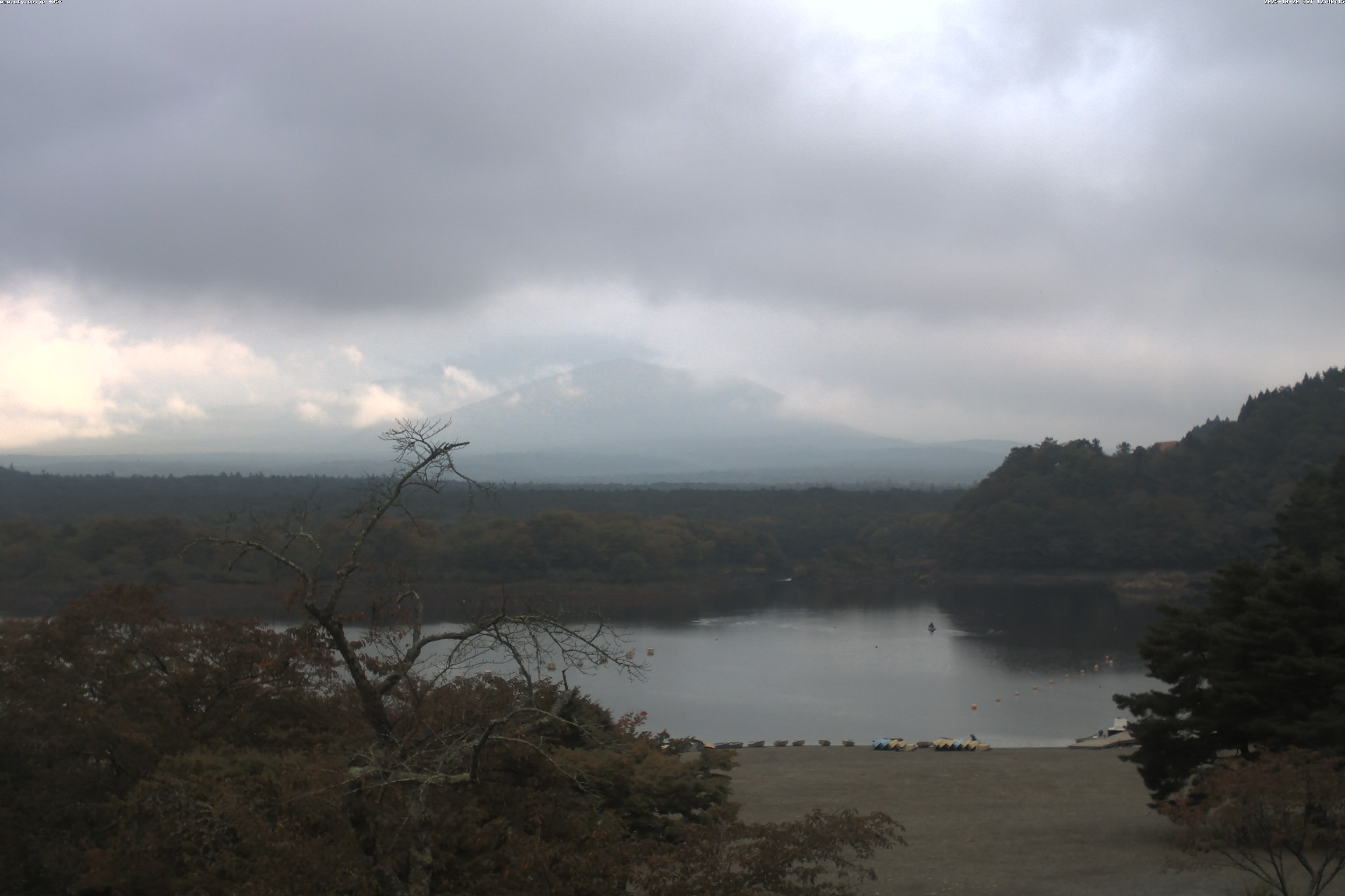 精進湖ライブカメラ
