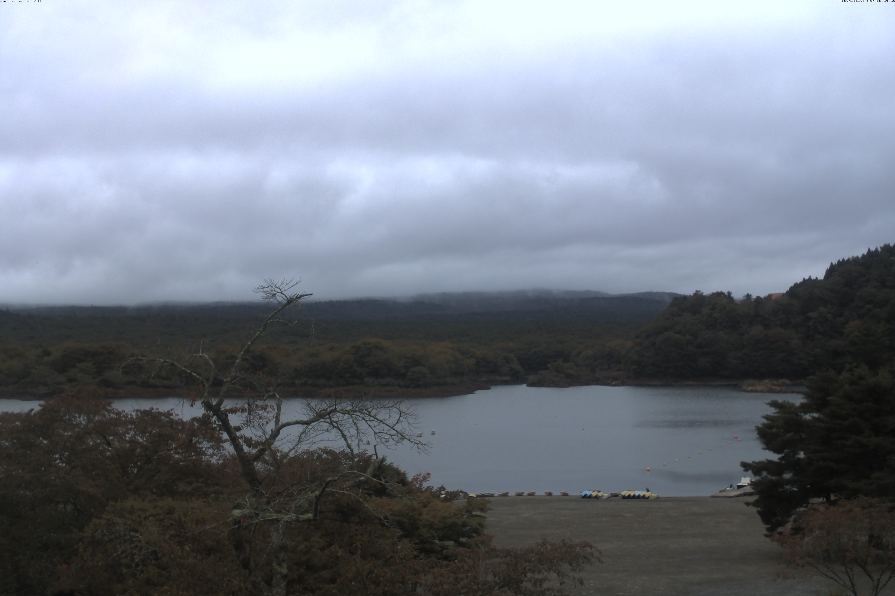 精進湖ライブカメラ