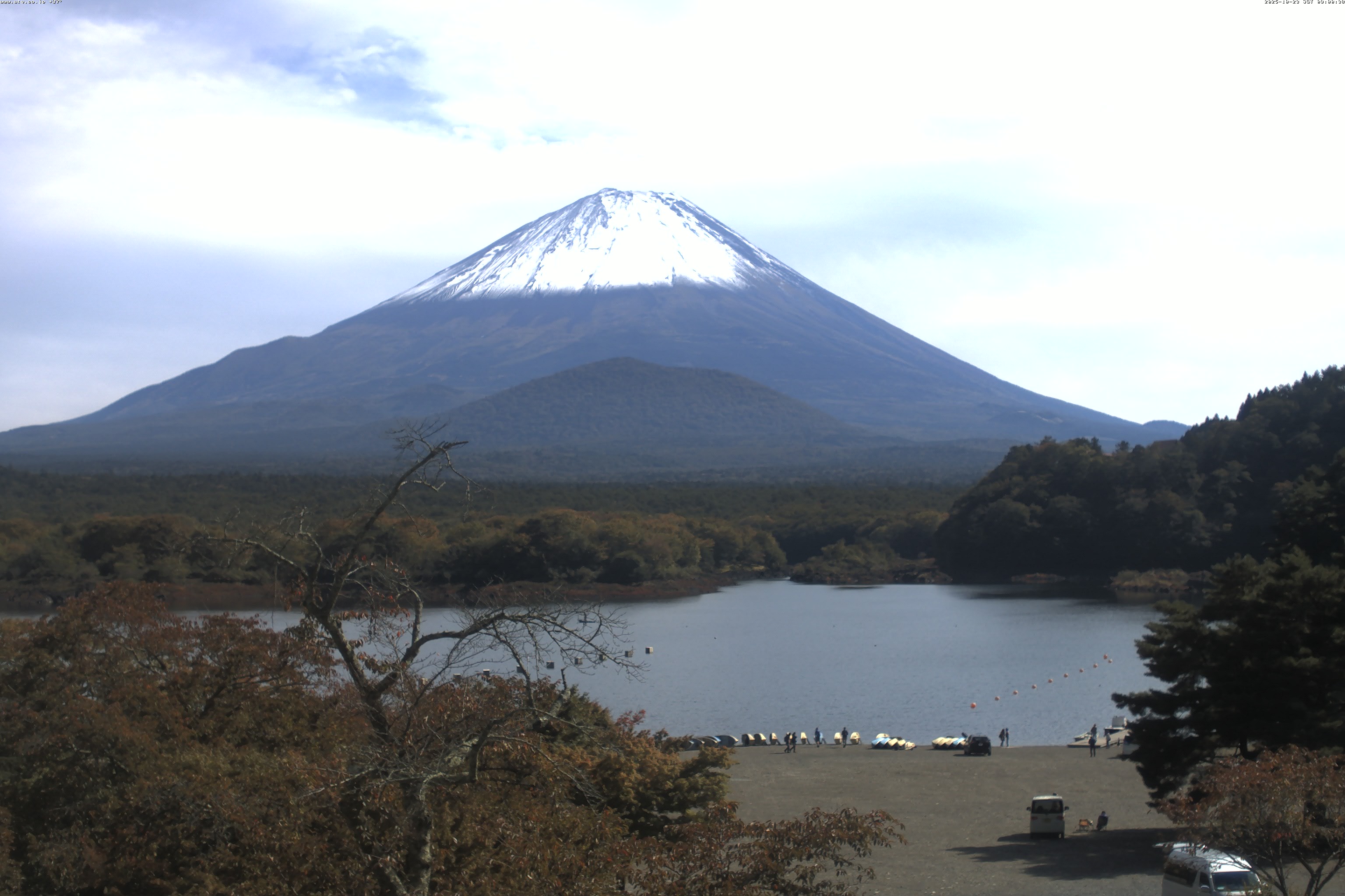 精進湖ライブカメラ