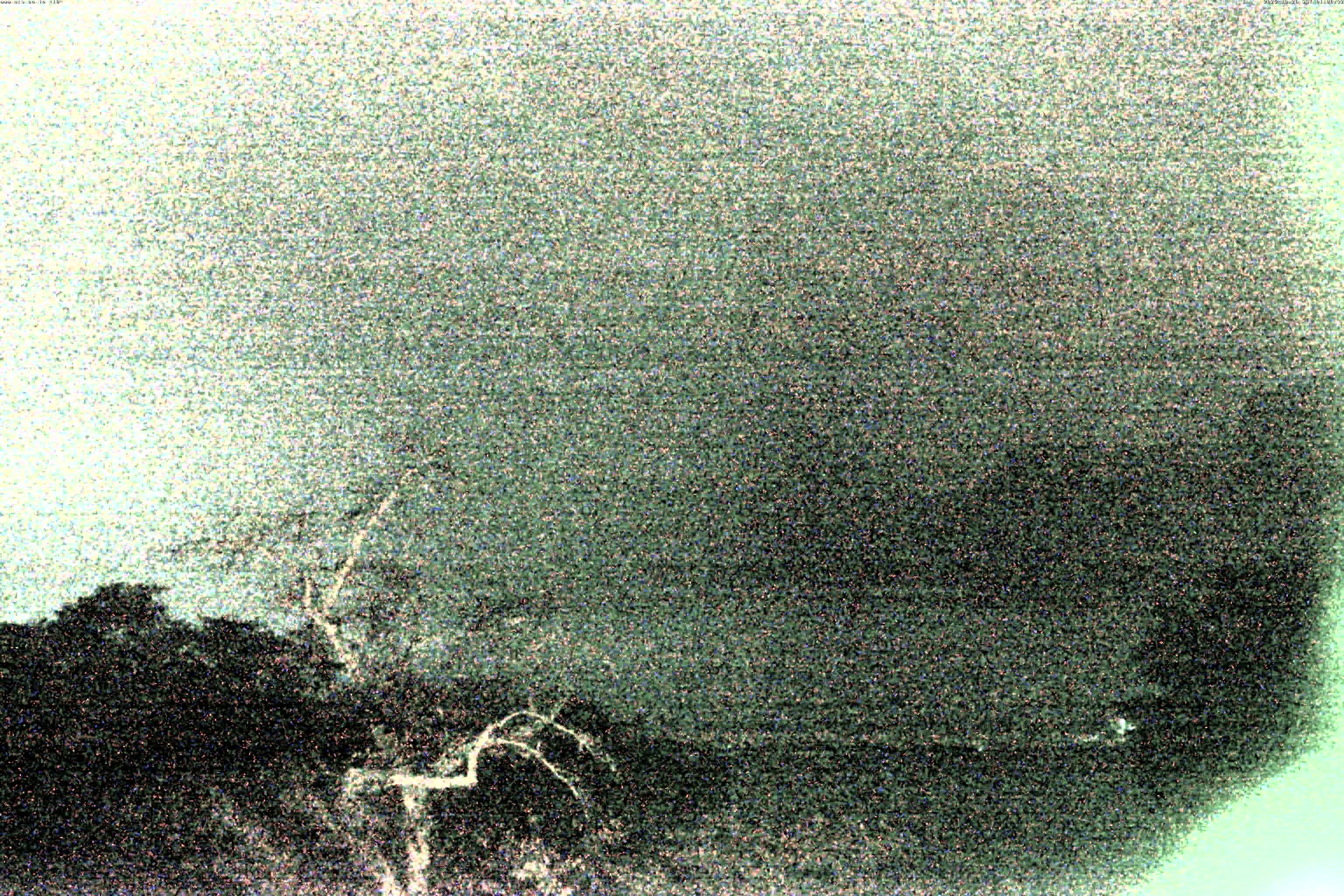 精進湖ライブカメラ