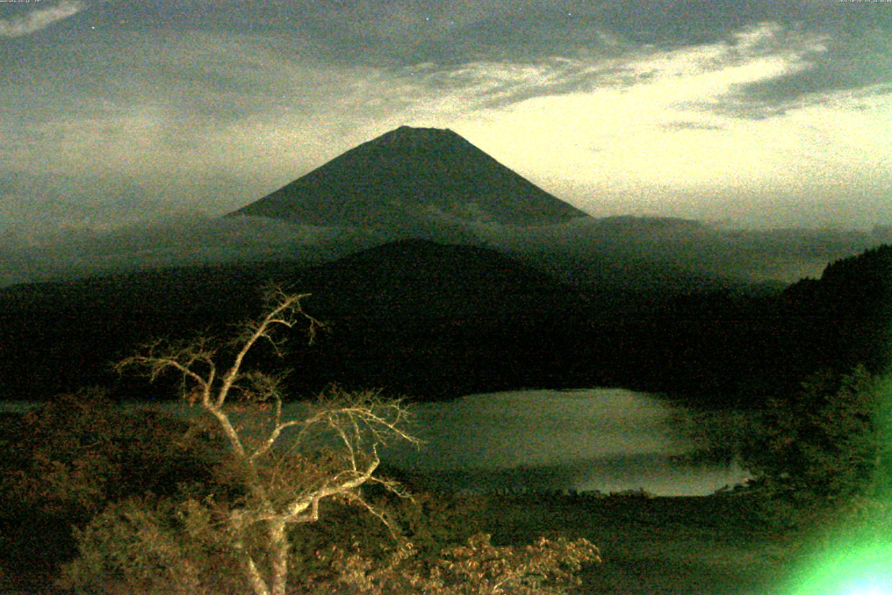 精進湖ライブカメラ