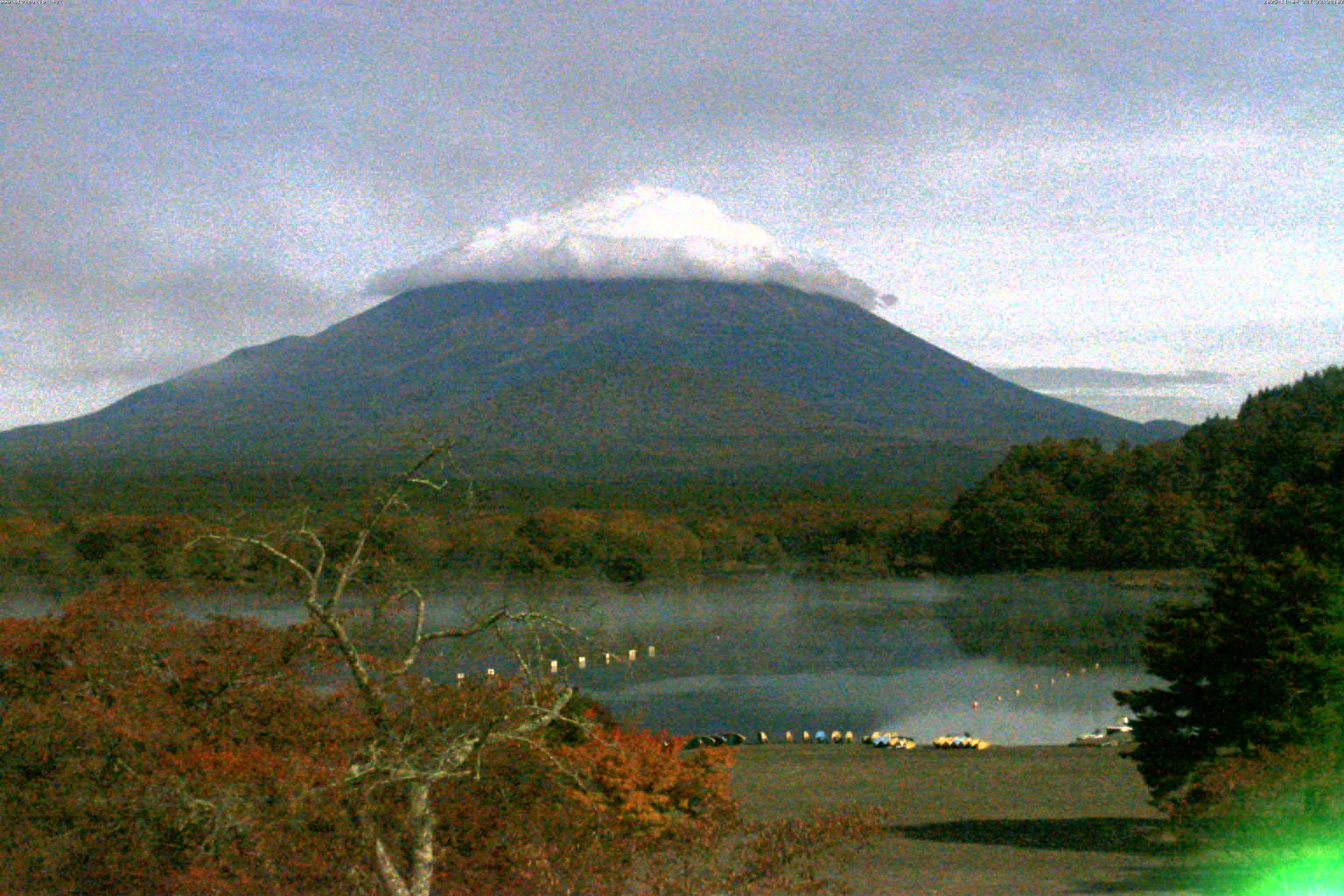 精進湖ライブカメラ