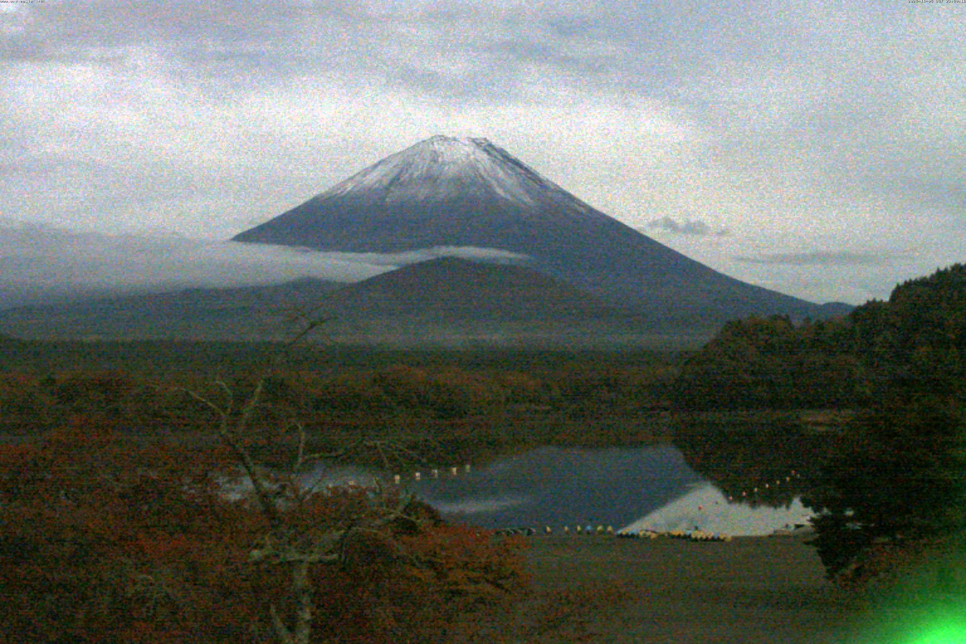 精進湖ライブカメラ
