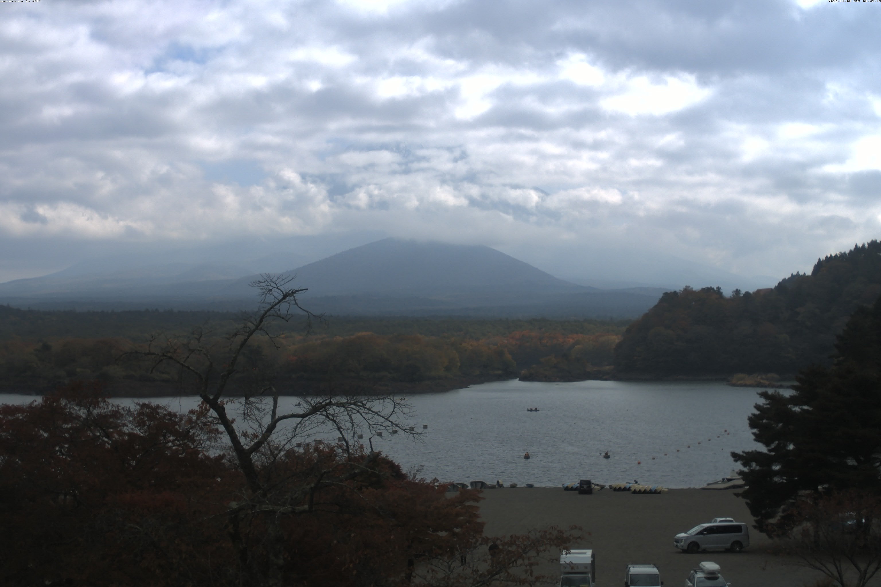 精進湖ライブカメラ
