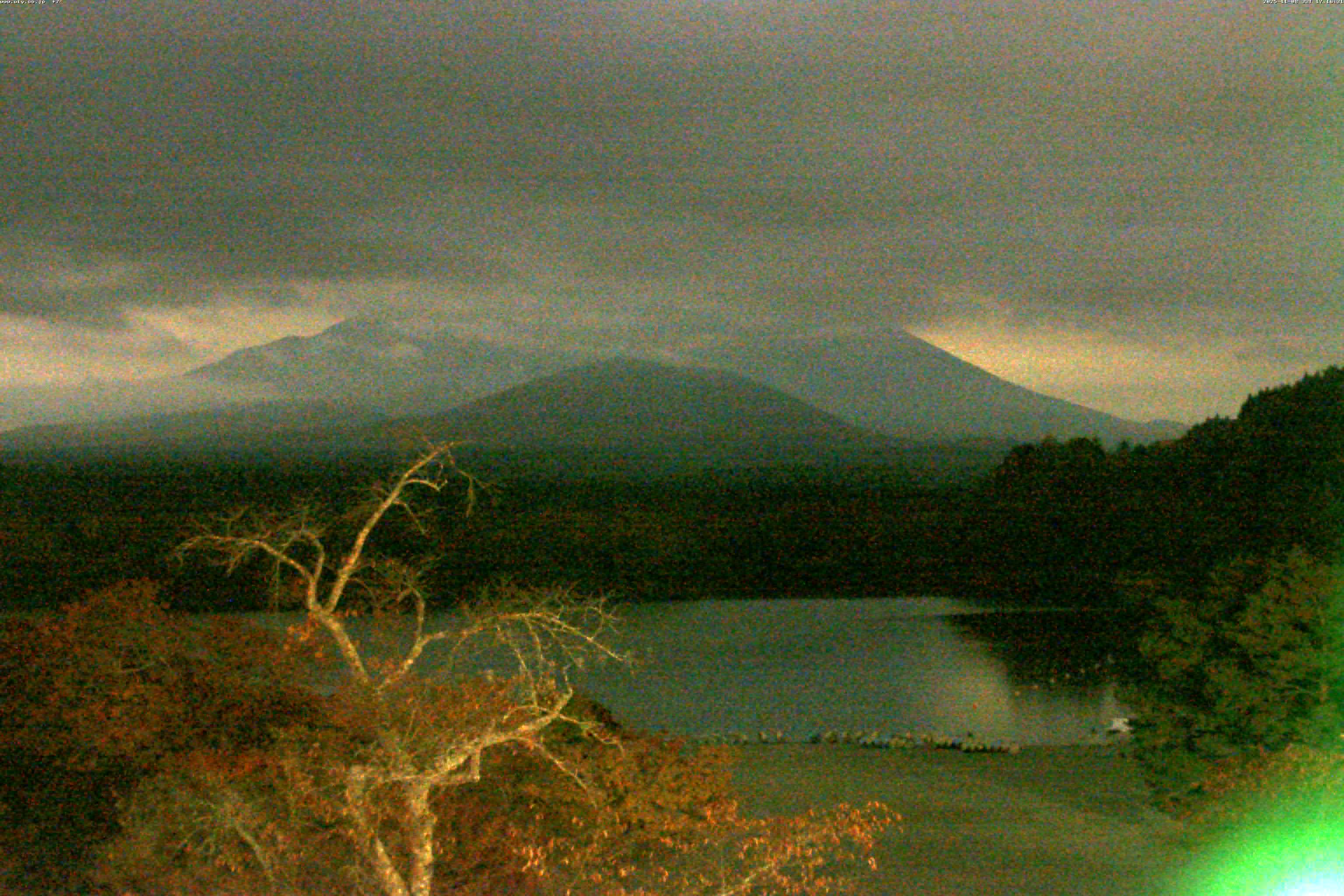 精進湖ライブカメラ