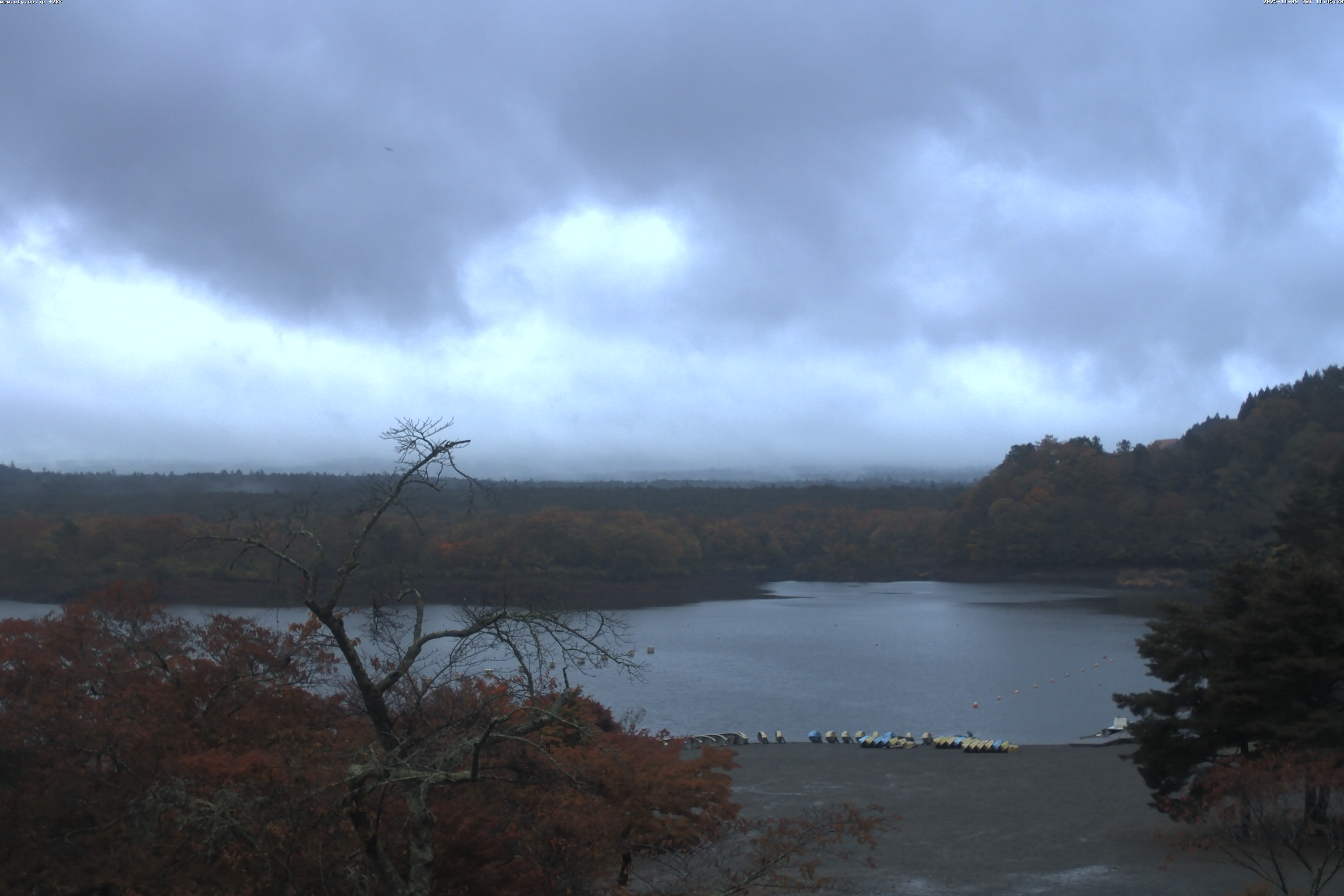 精進湖ライブカメラ