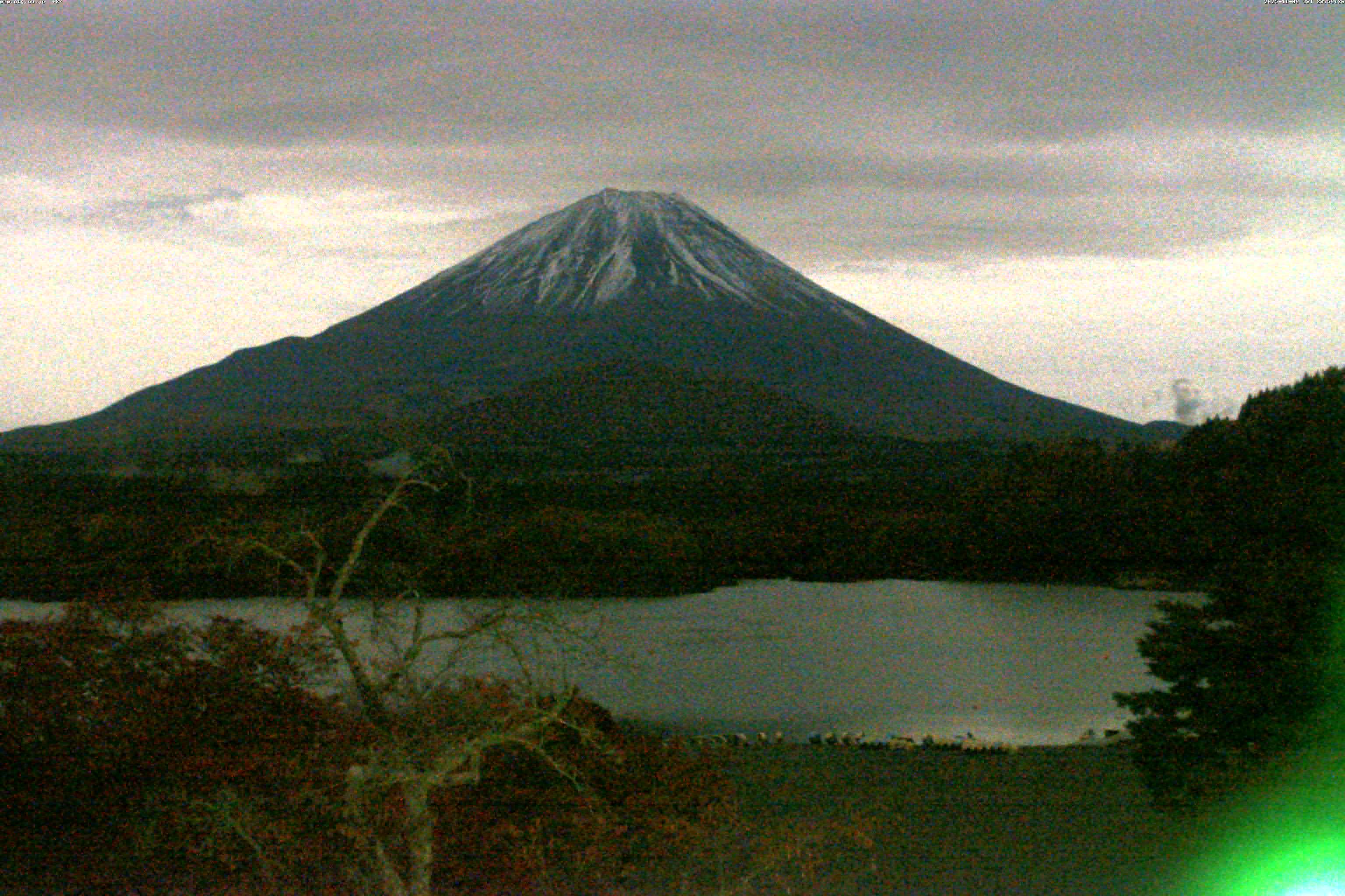 精進湖ライブカメラ