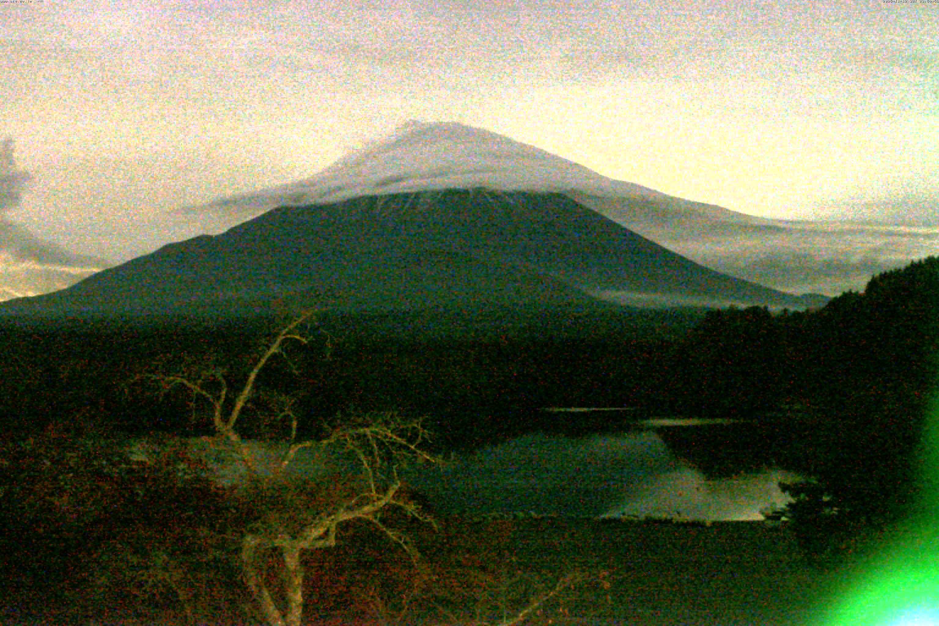 精進湖ライブカメラ