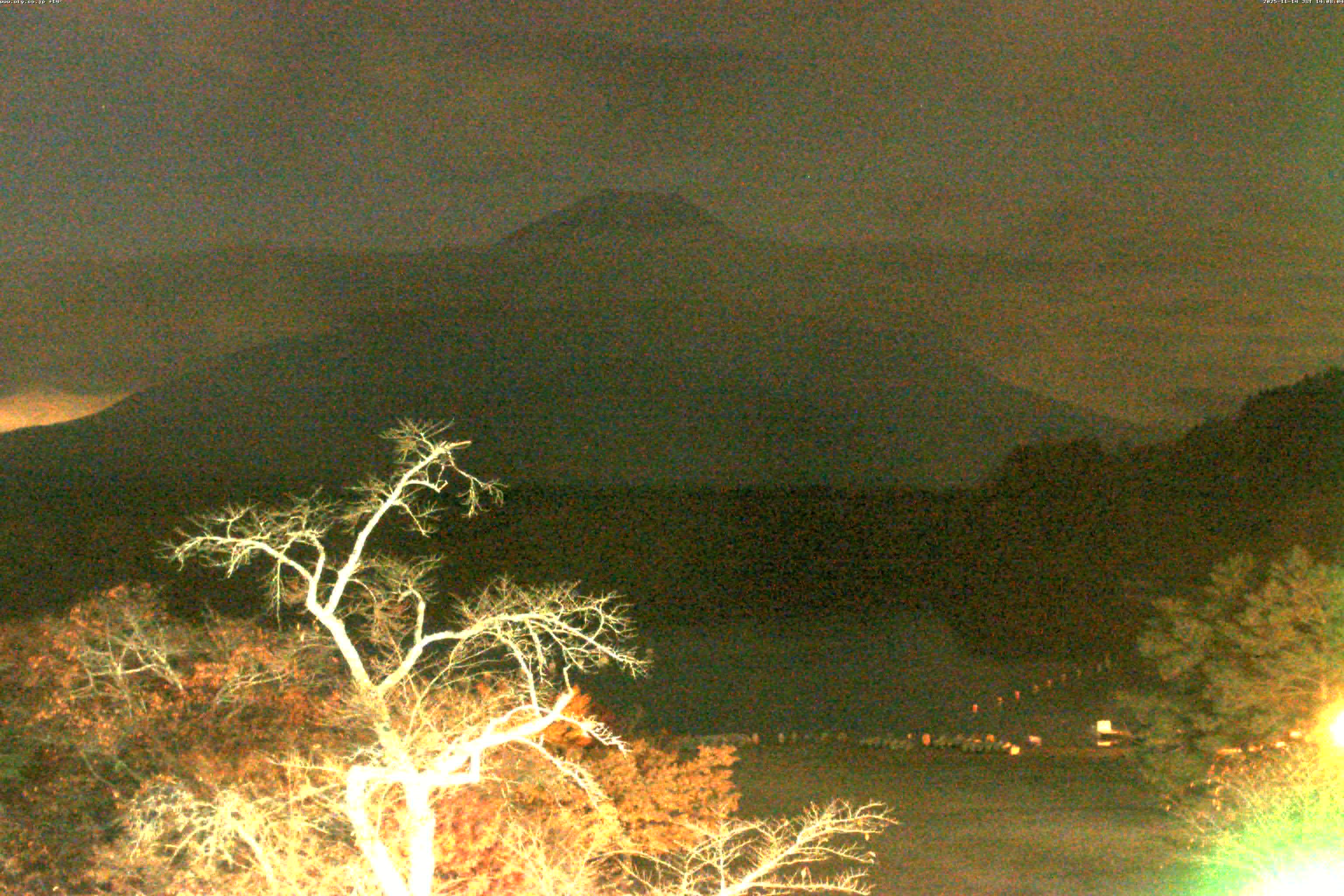 精進湖ライブカメラ