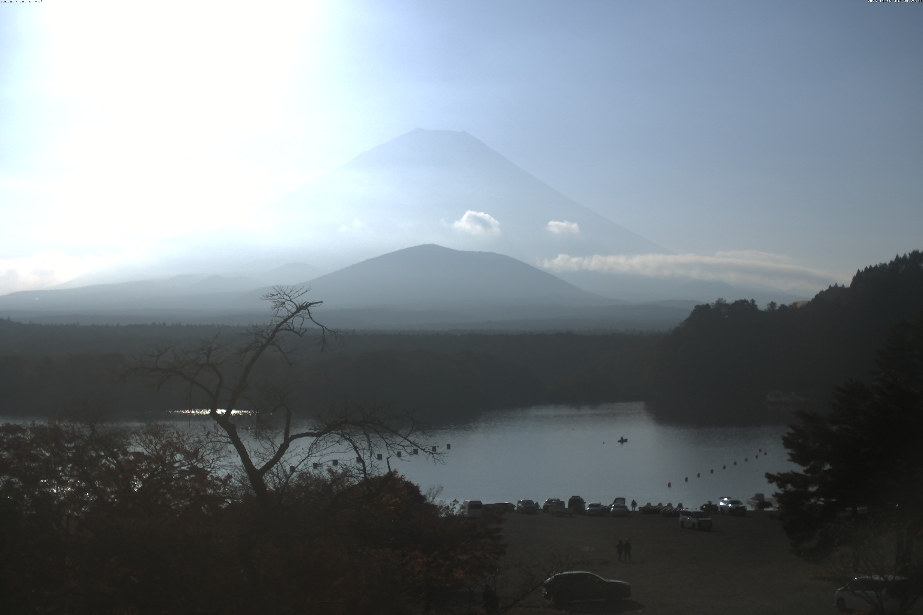 精進湖ライブカメラ