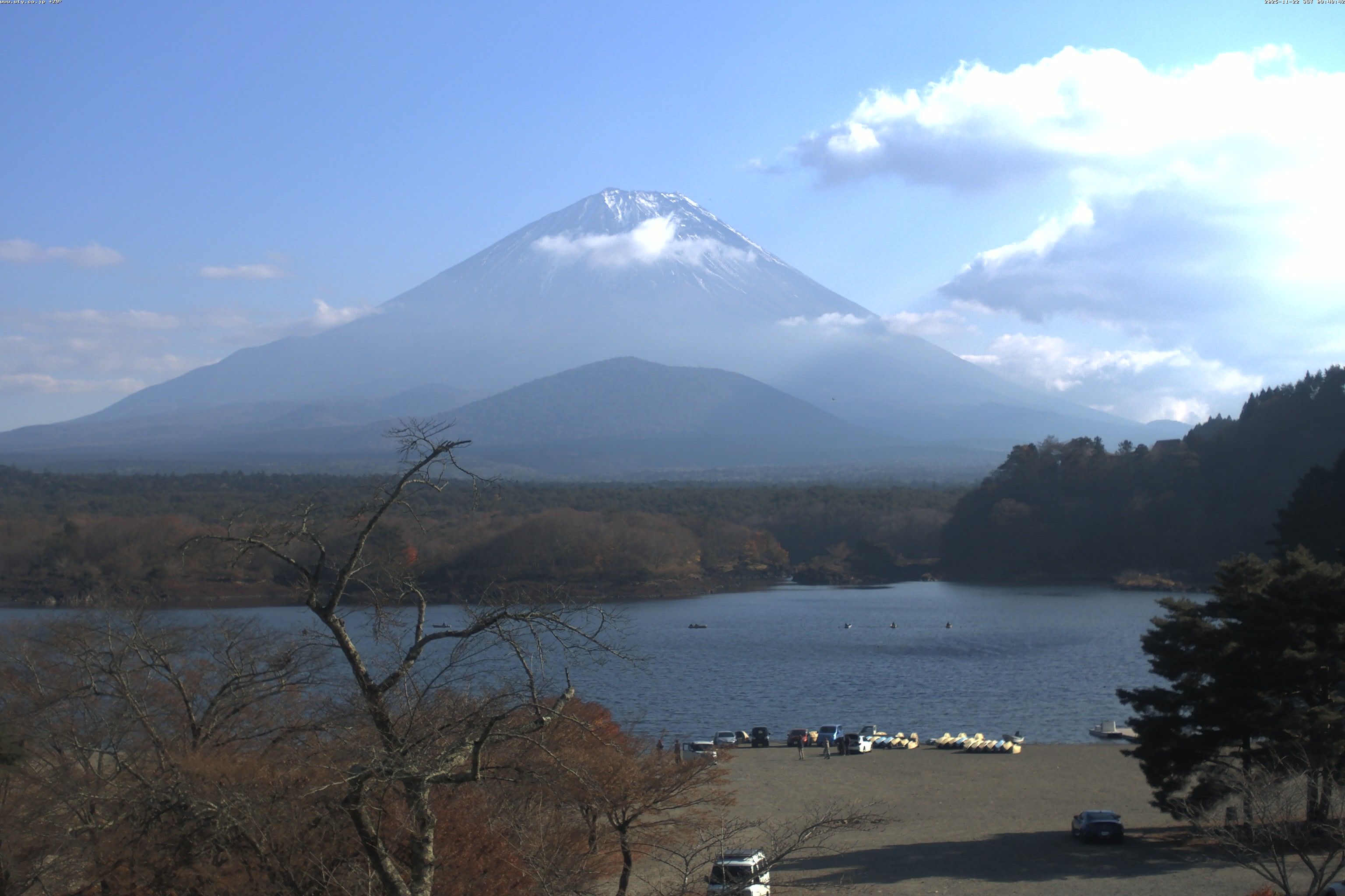 精進湖ライブカメラ