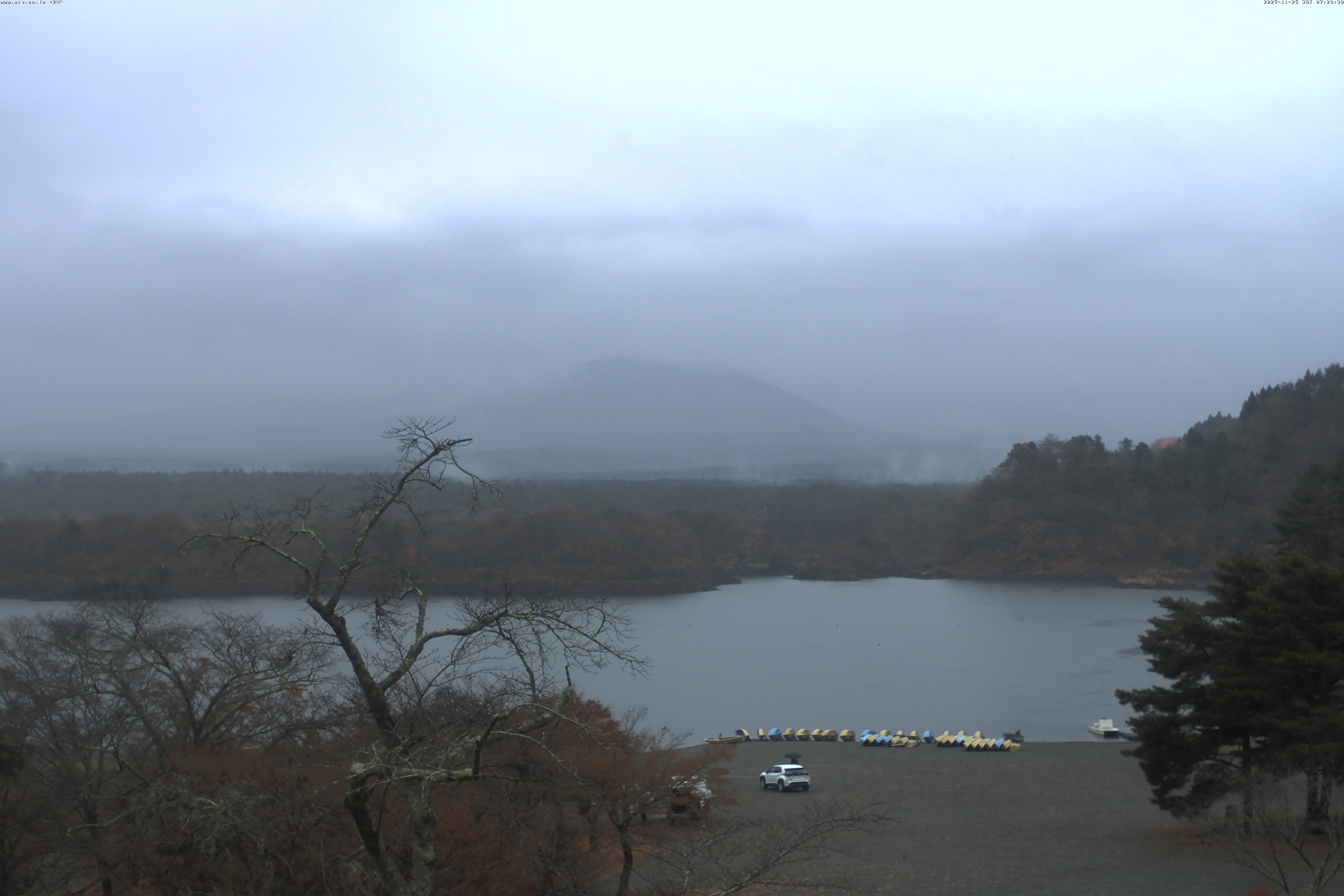 精進湖ライブカメラ