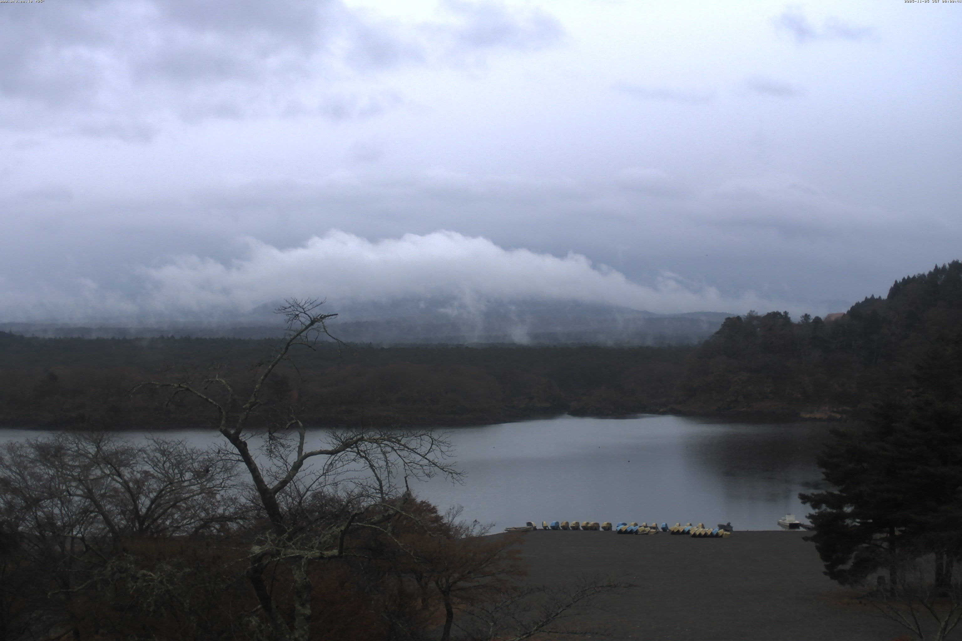 精進湖ライブカメラ