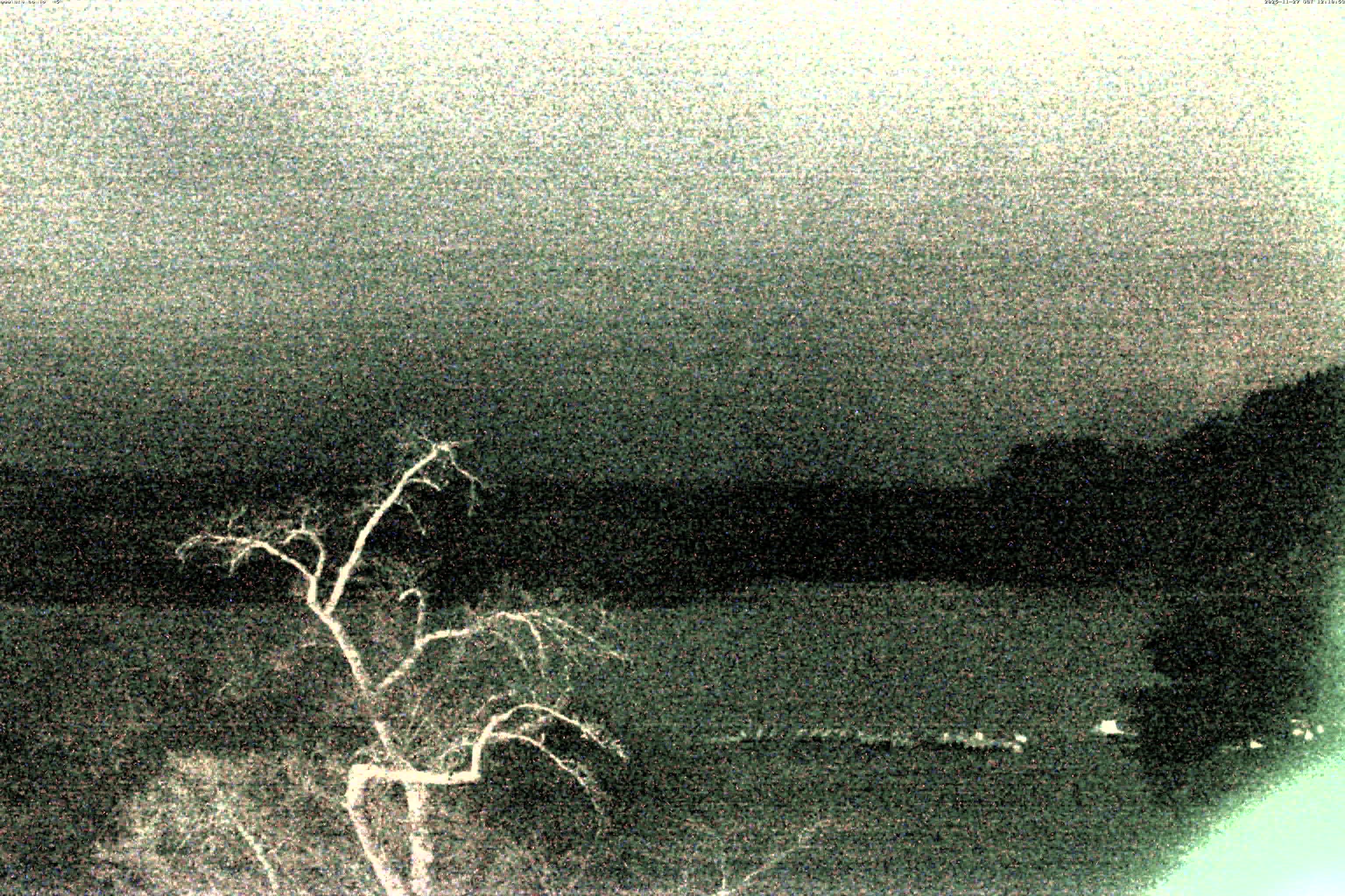 精進湖ライブカメラ