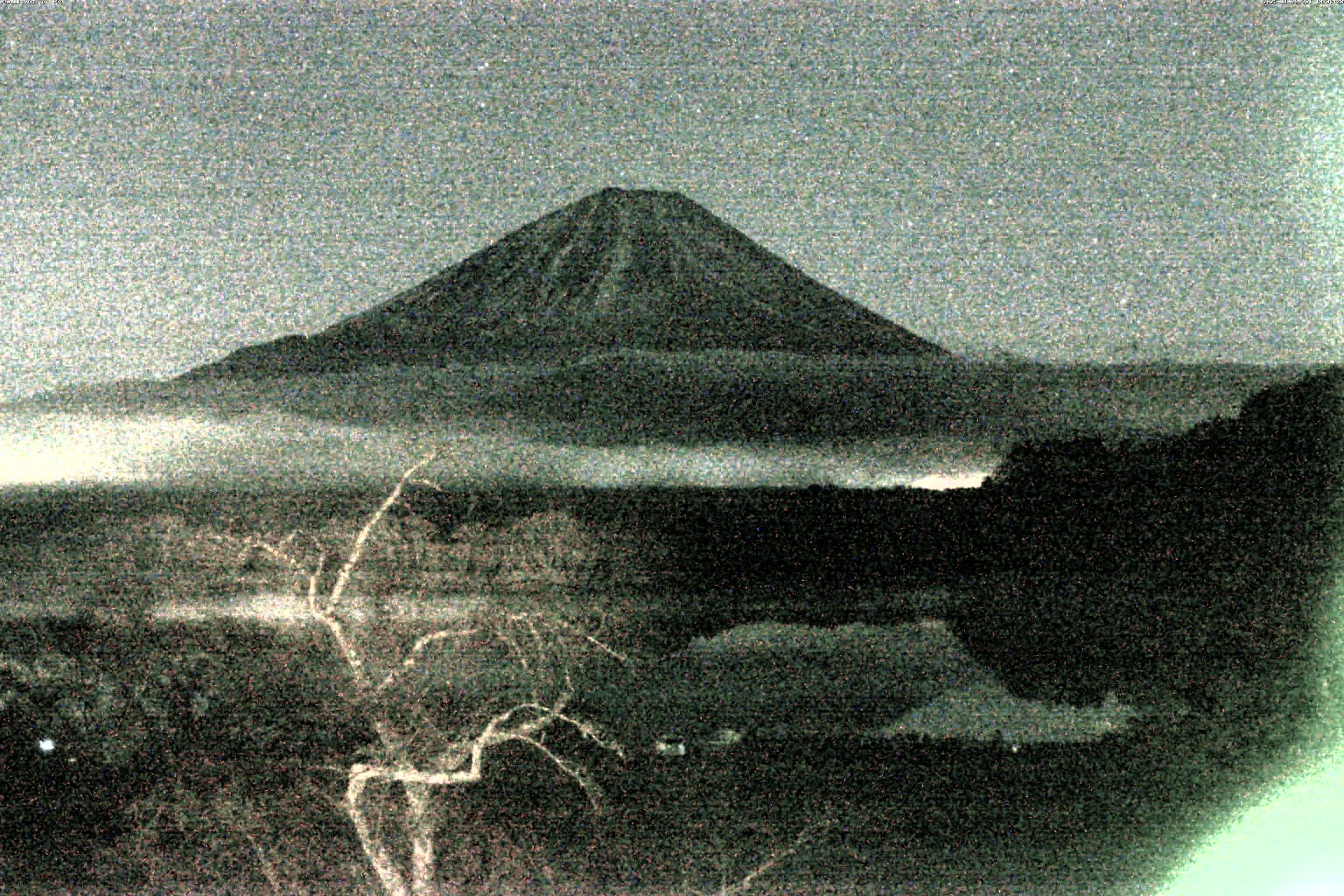 精進湖ライブカメラ