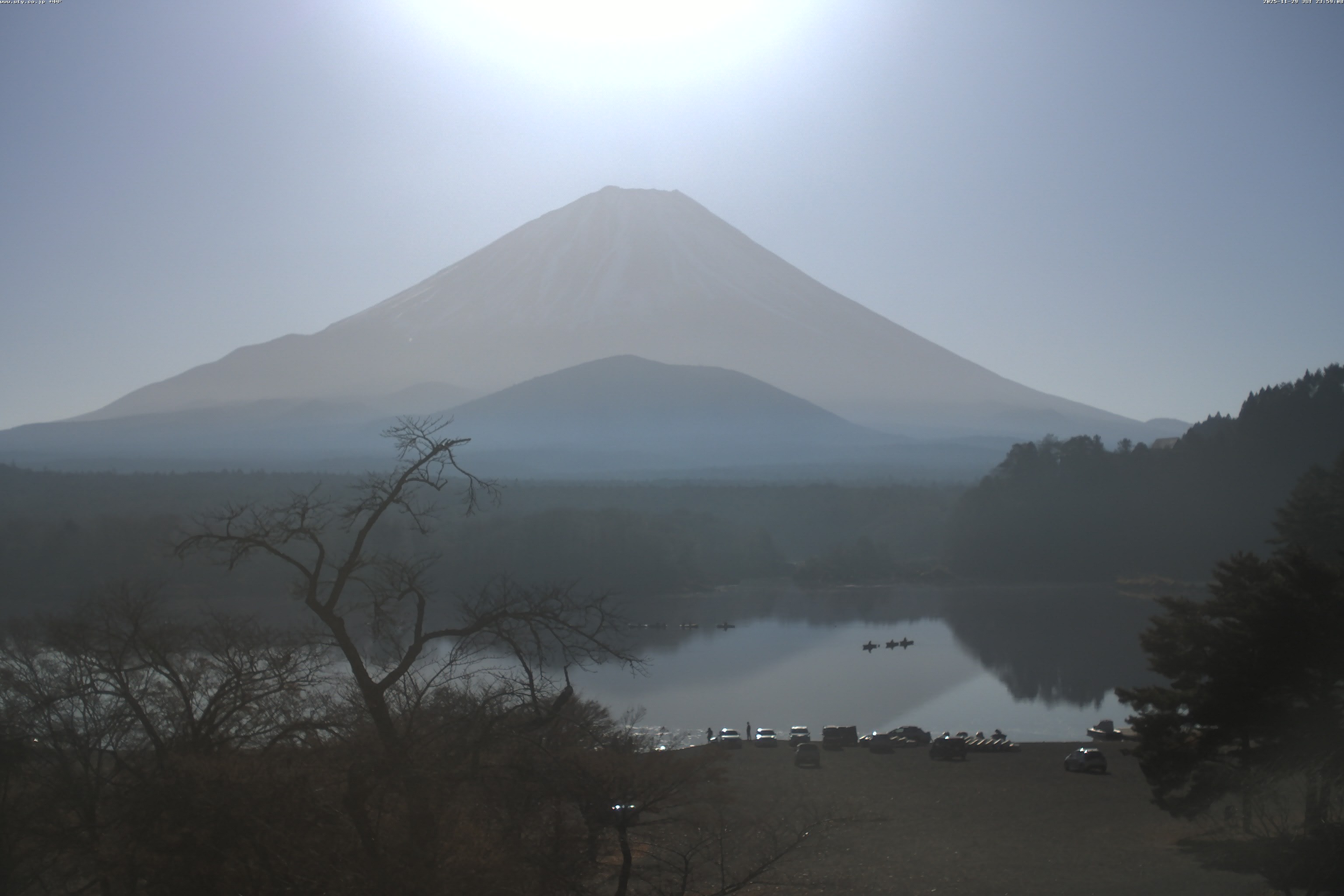 精進湖ライブカメラ