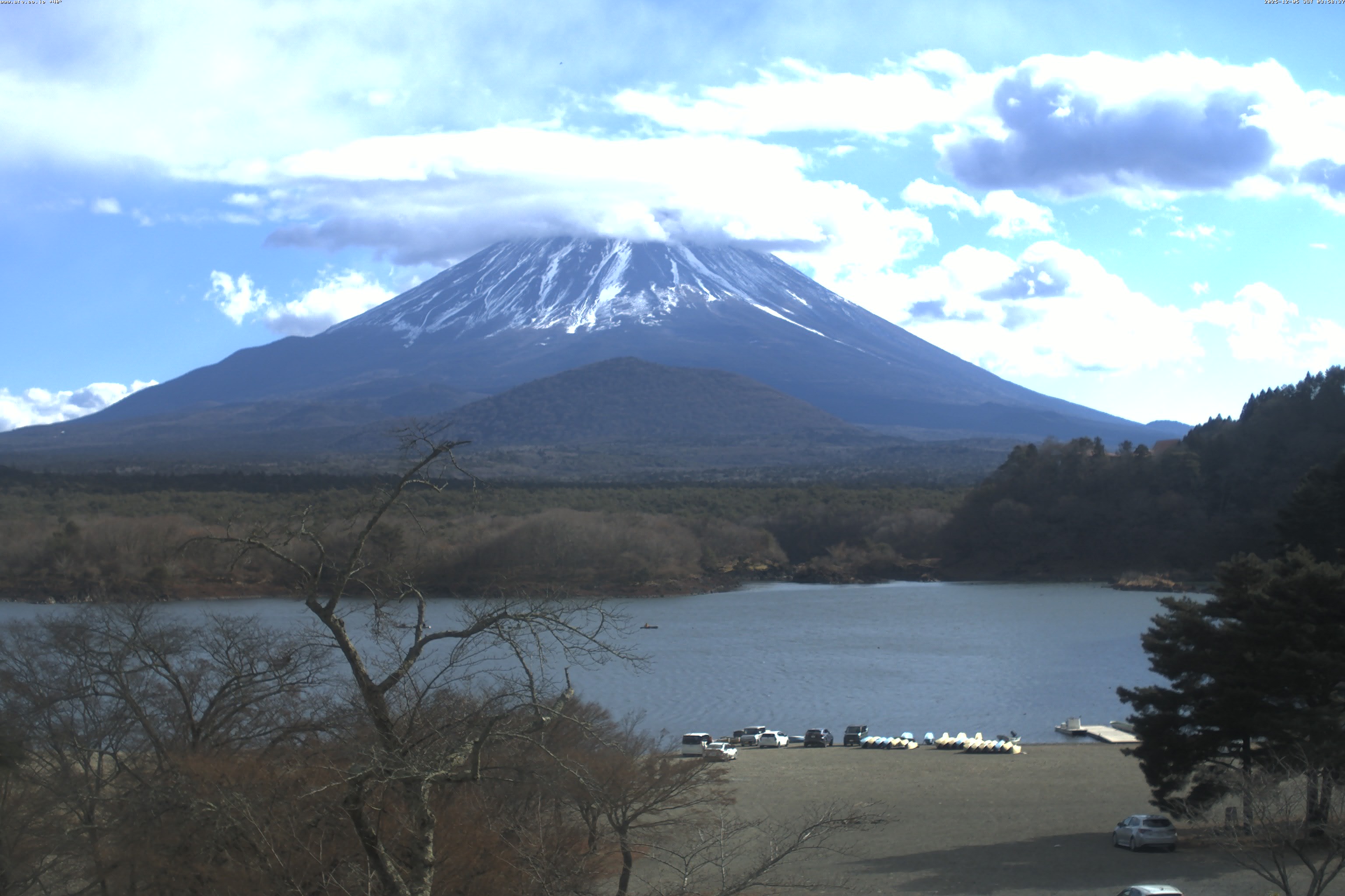 精進湖ライブカメラ