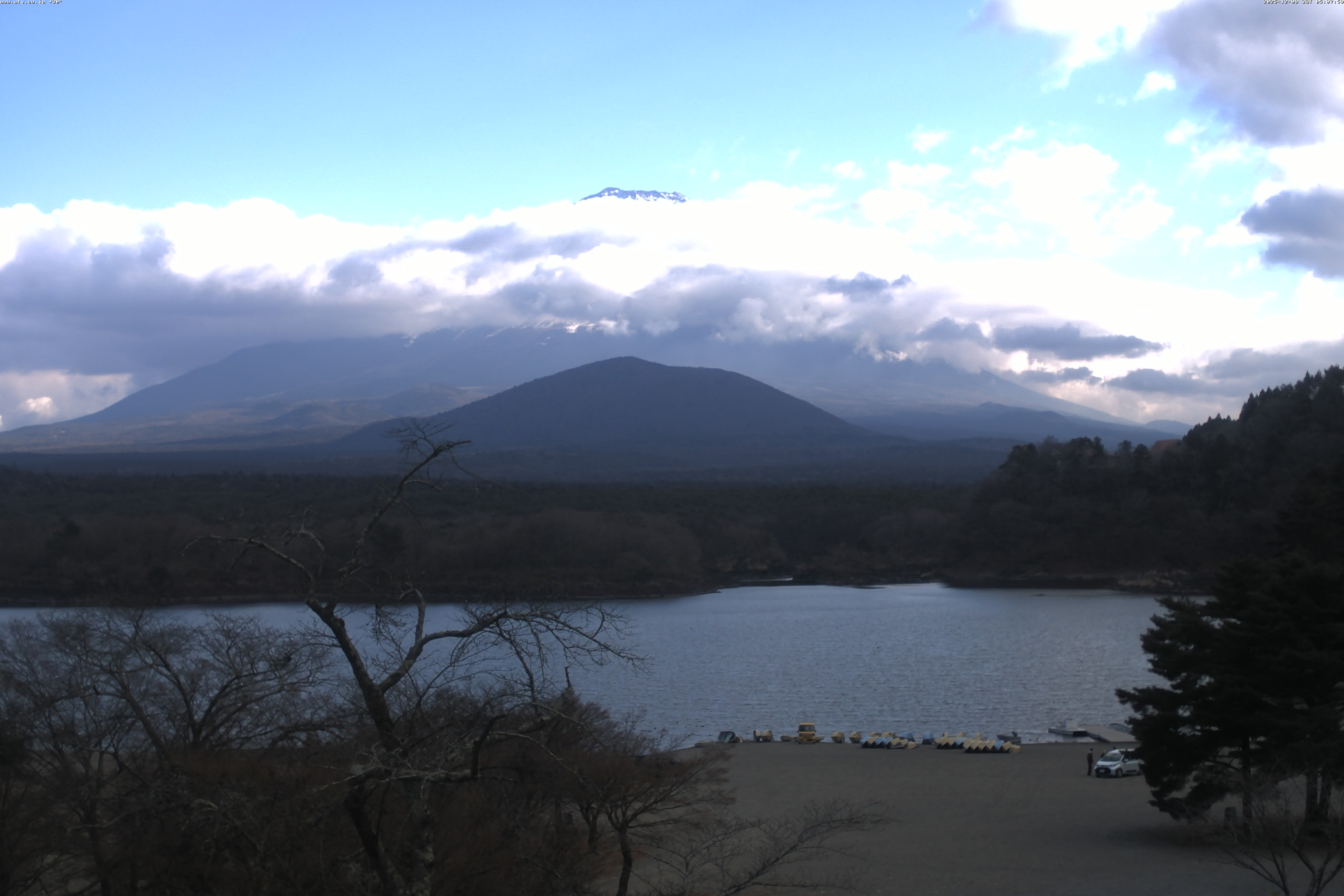 精進湖ライブカメラ