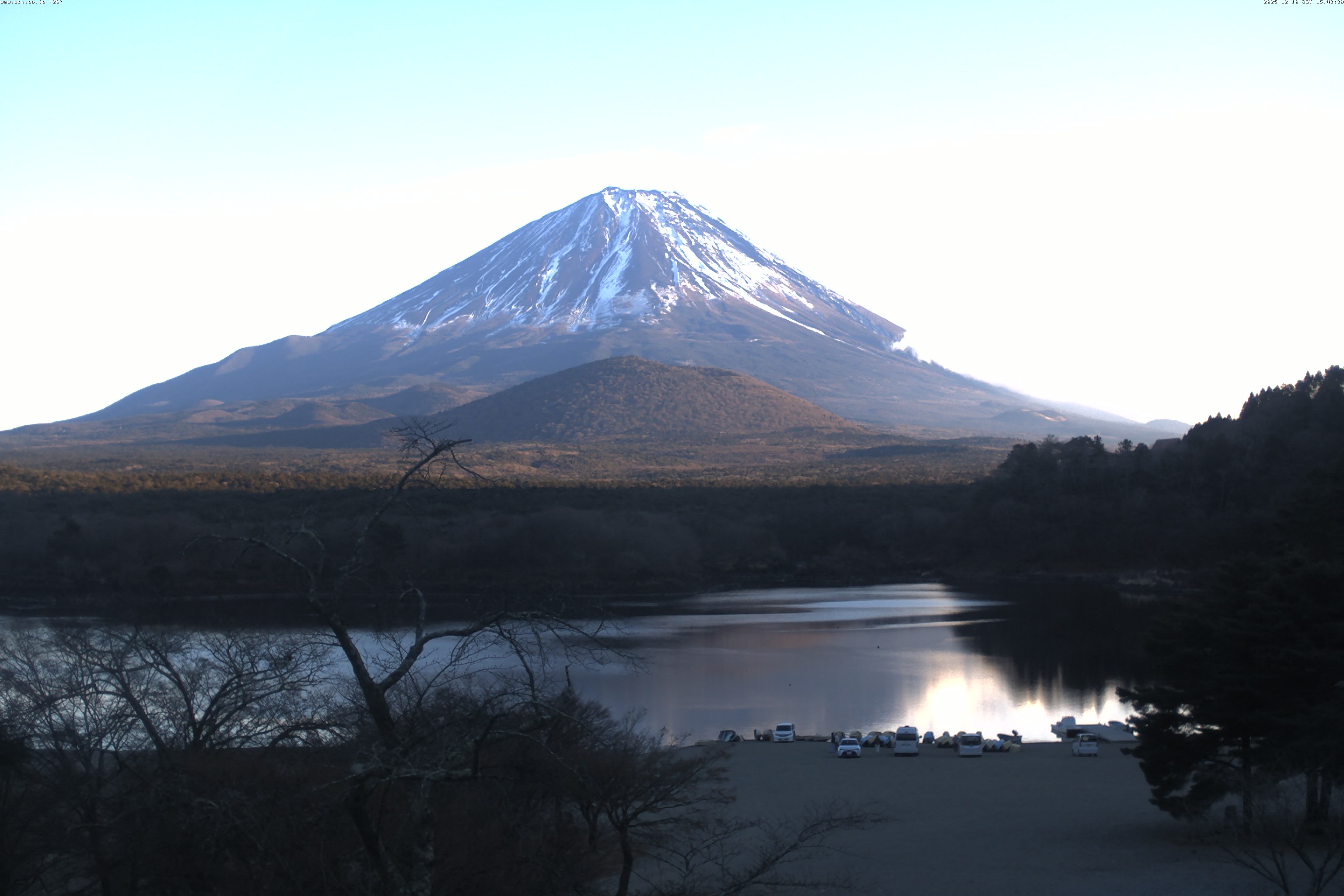 精進湖ライブカメラ