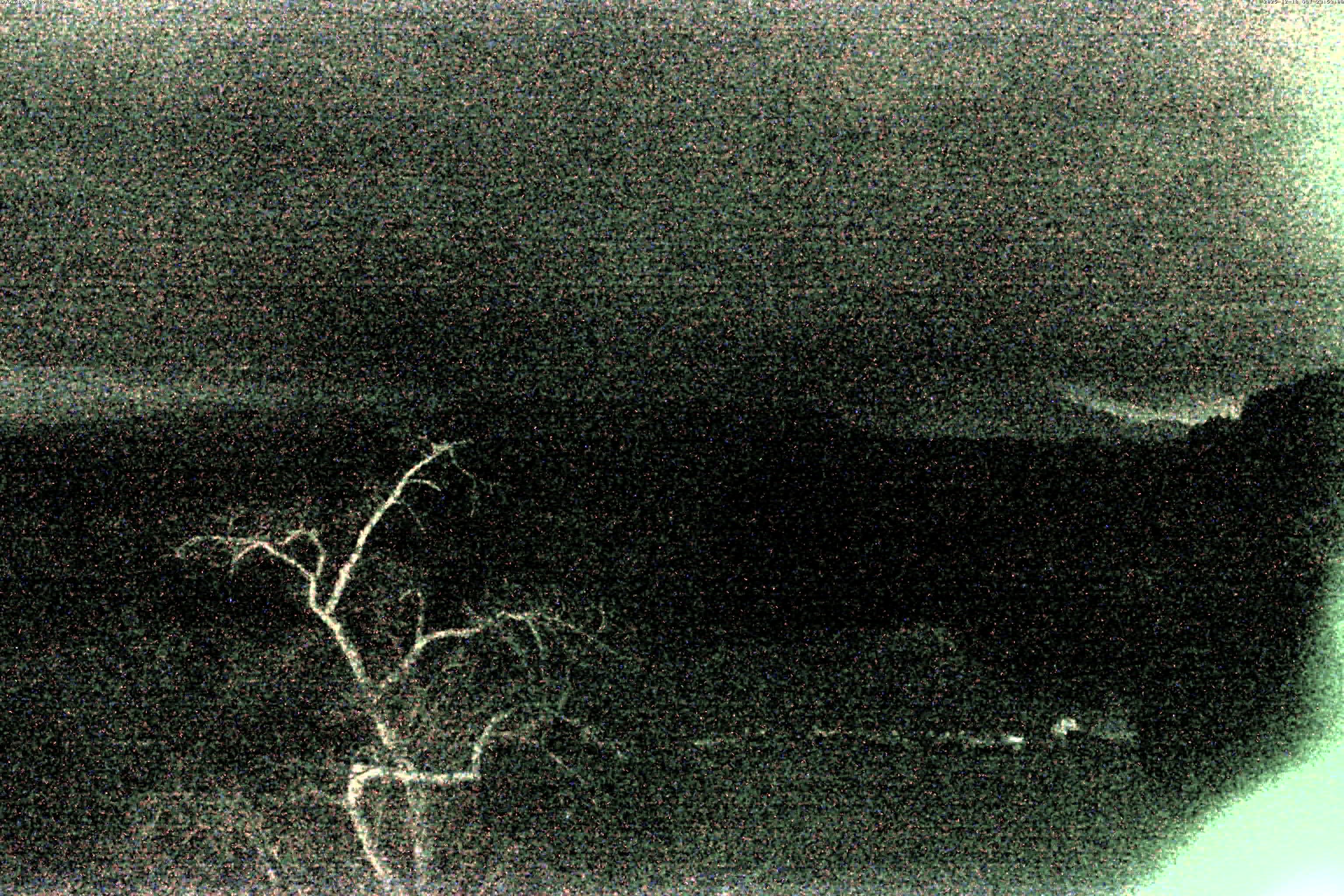 精進湖ライブカメラ