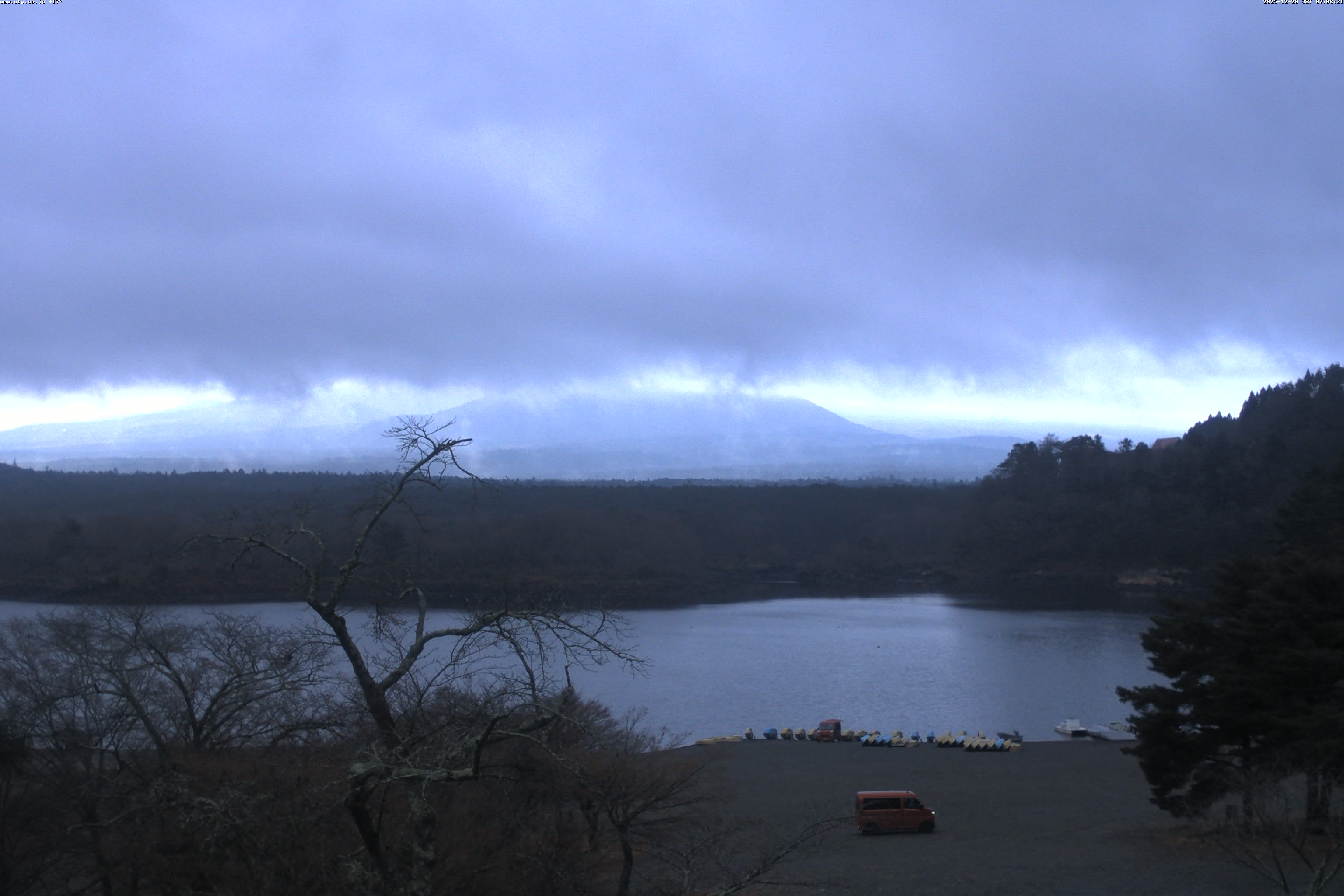 精進湖ライブカメラ