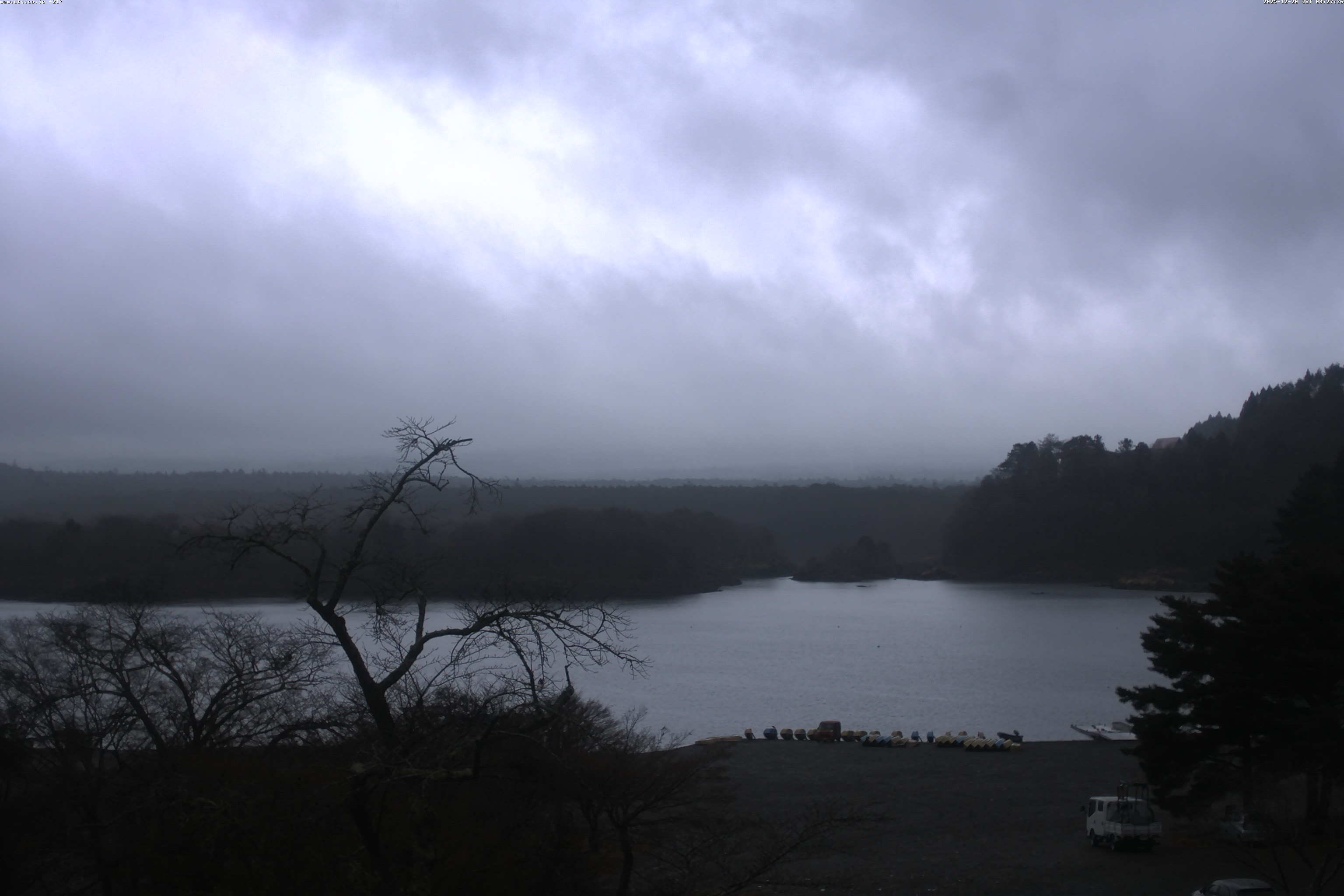 精進湖ライブカメラ