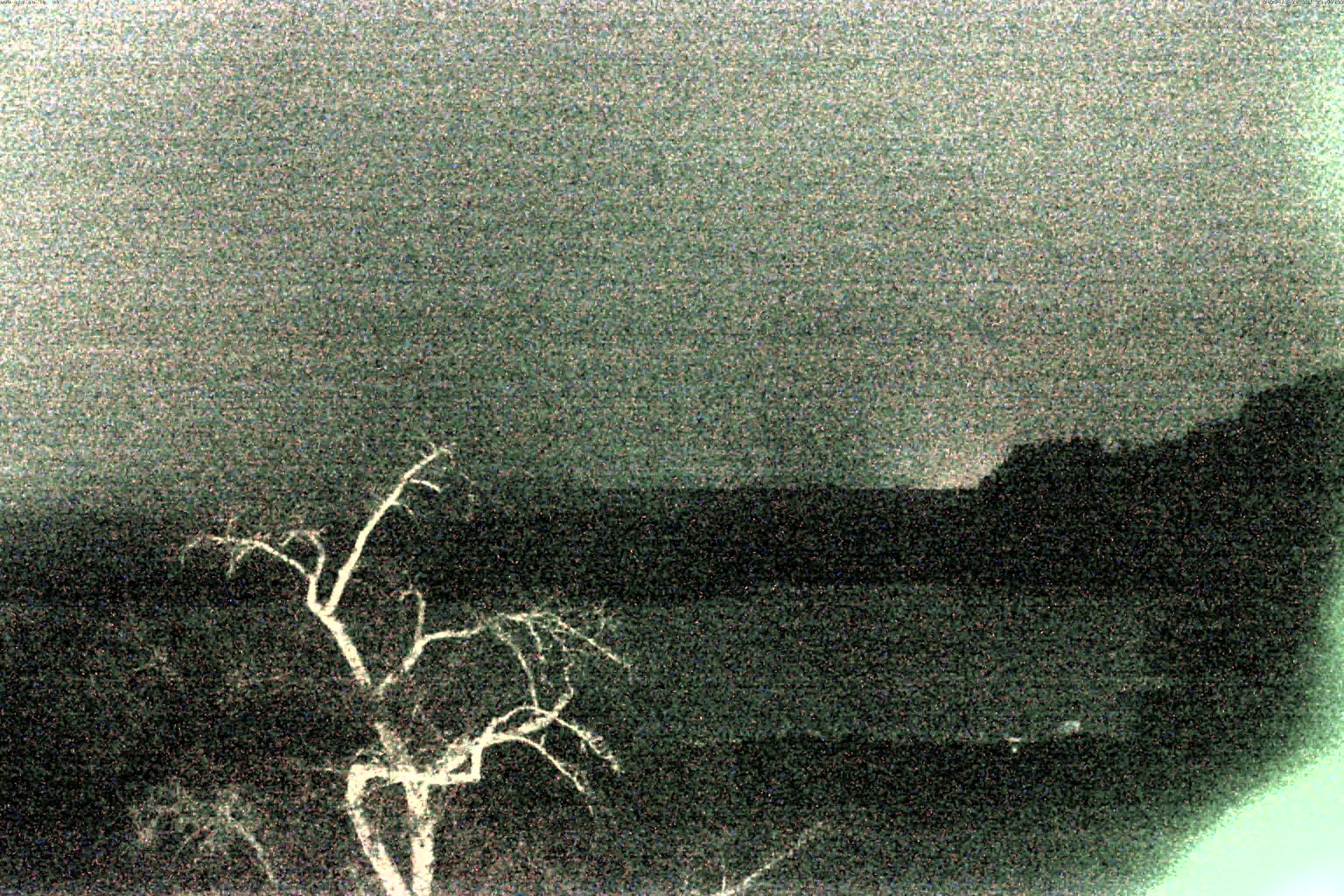 精進湖ライブカメラ