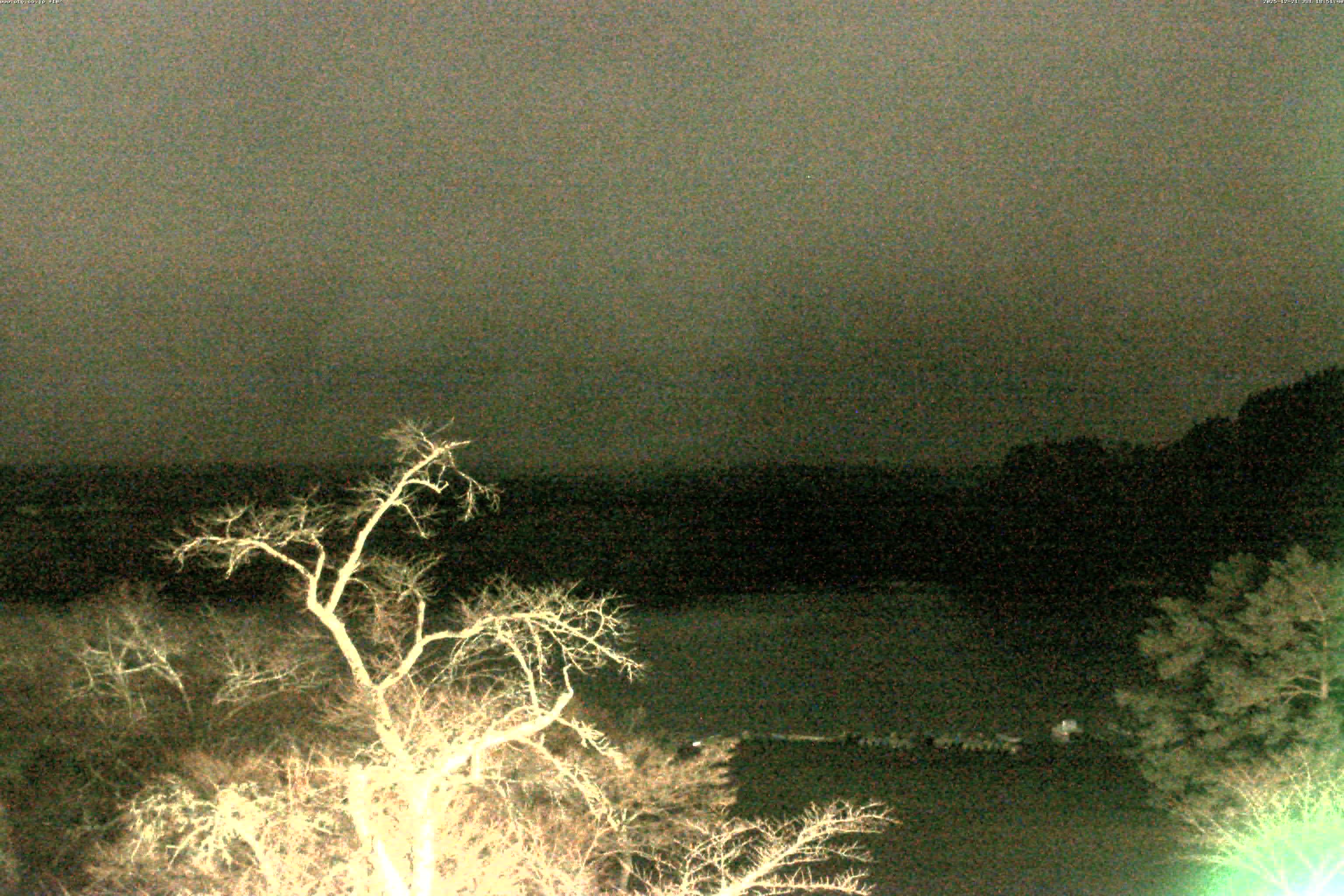 精進湖ライブカメラ