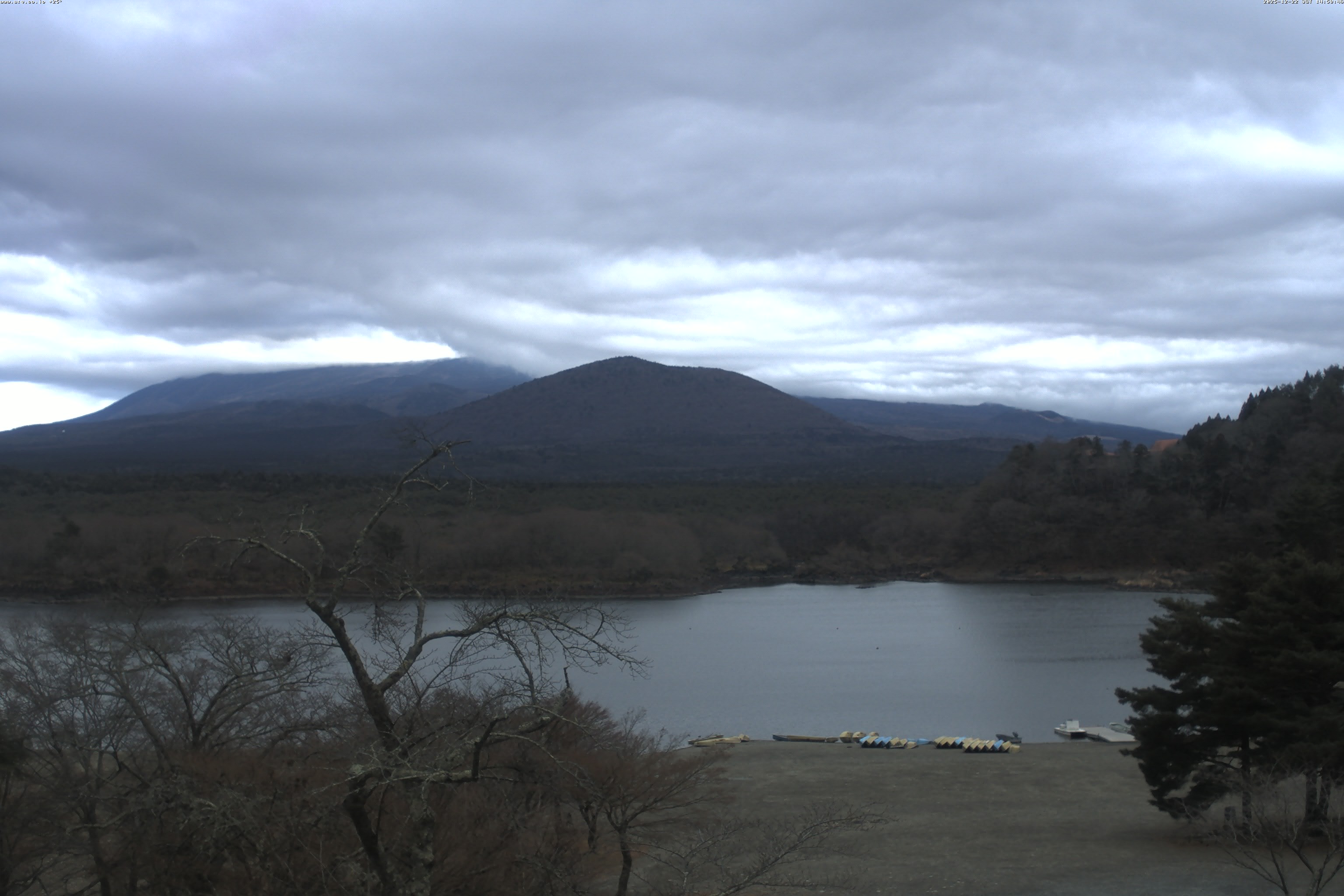 精進湖ライブカメラ