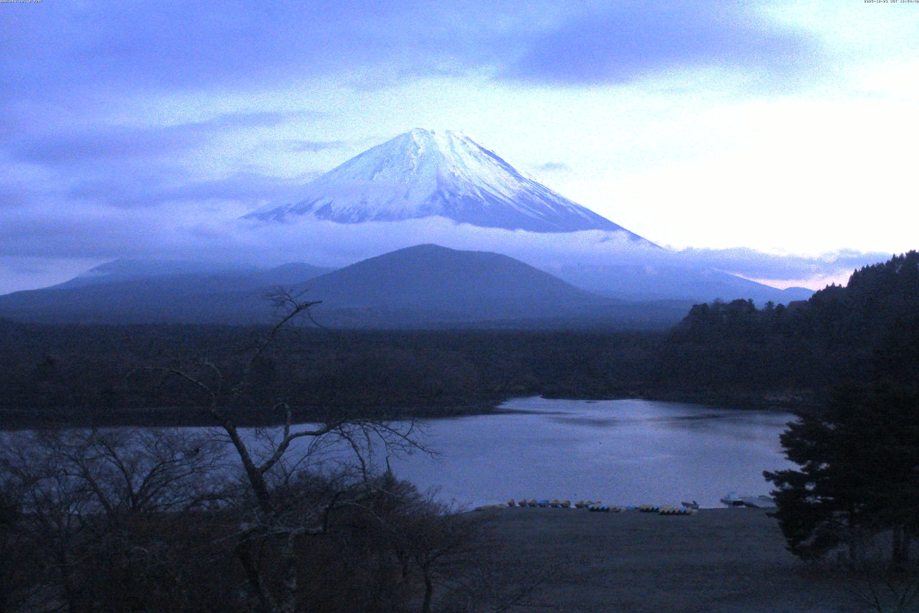 精進湖ライブカメラ