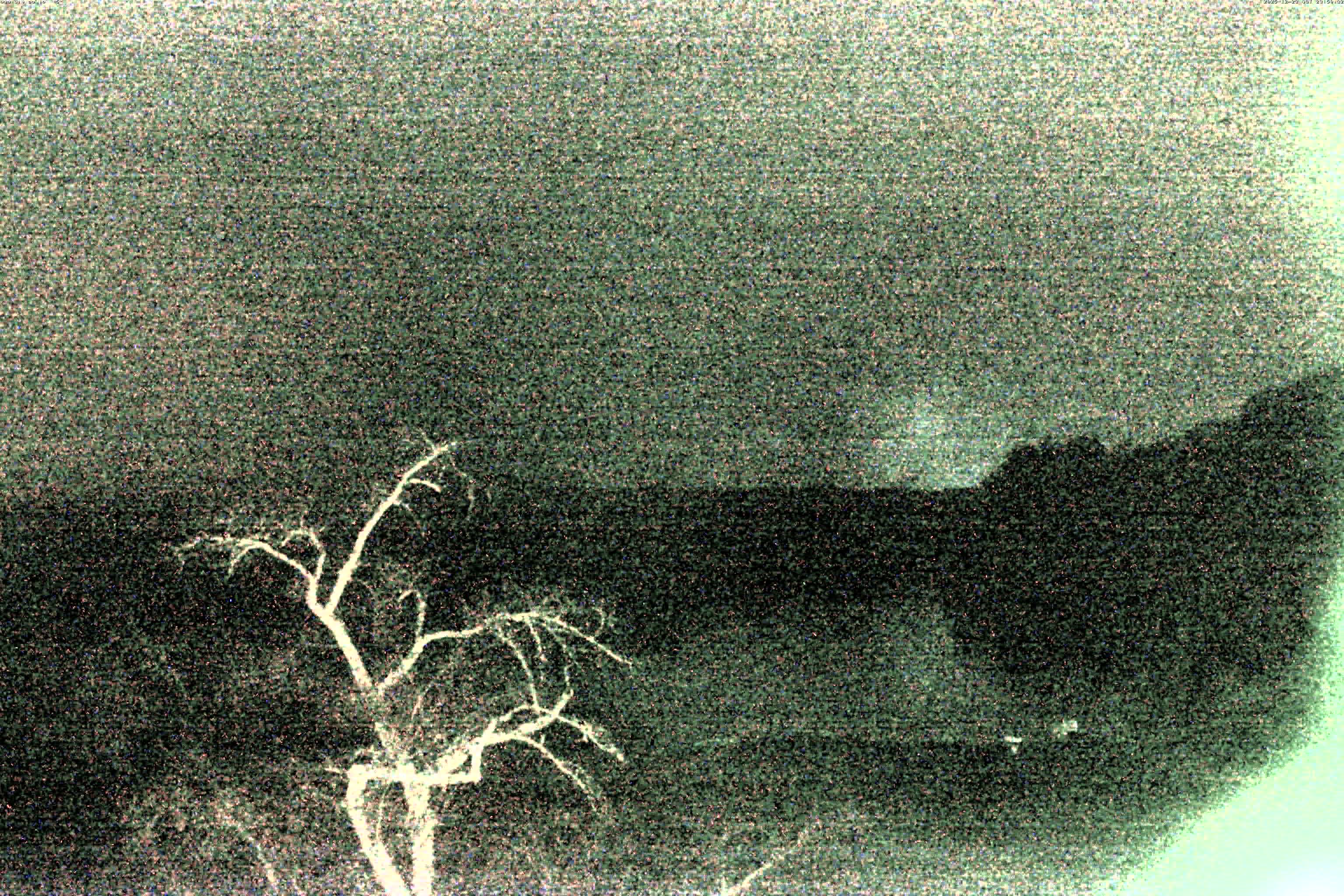 精進湖ライブカメラ